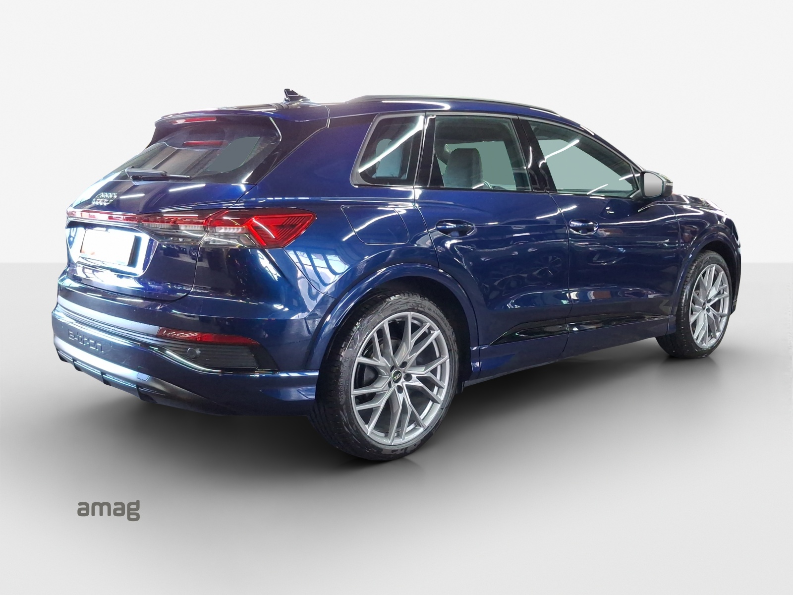 AUDI Q4 e-tron 50 quattro-image-5