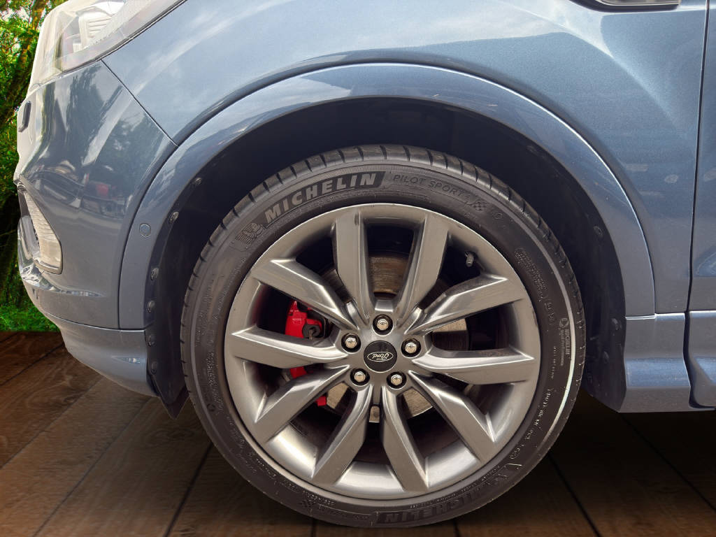 FORD Kuga 2.0 EcoB ST-Line-image-10