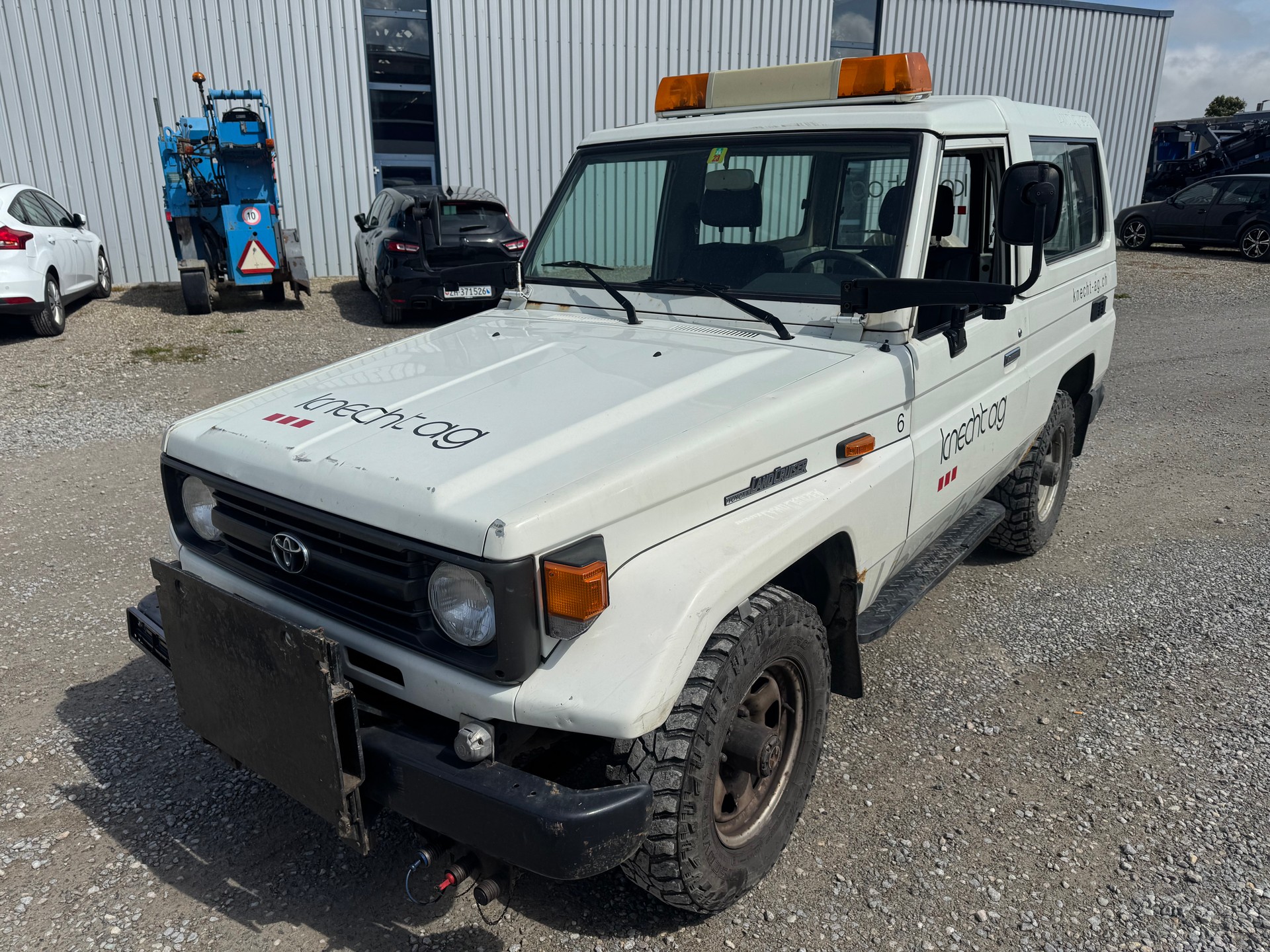 TOYOTA Land Cruiser 400 FRP-Top 4.2 D HZJ73-image-3