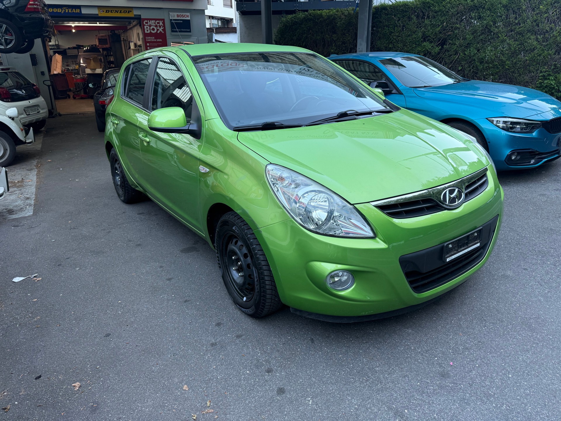 HYUNDAI i20 1.4 Style Automatic-image-2