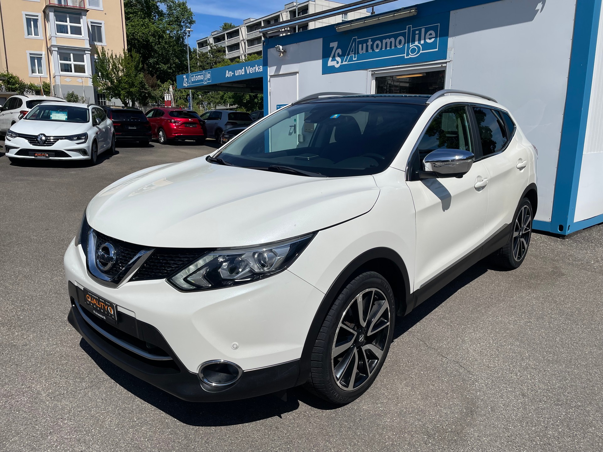 NISSAN Qashqai 1.2 DIG-T tekna-image-0