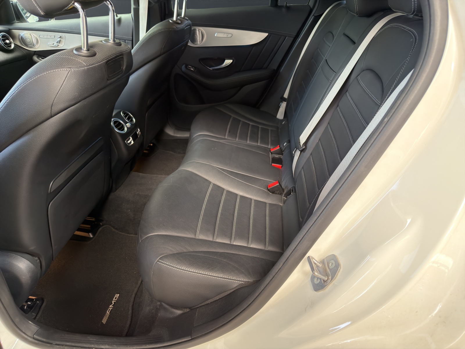 MERCEDES-BENZ GLC Coupé 43 AMG 4Matic 9G-Tronic-image-12