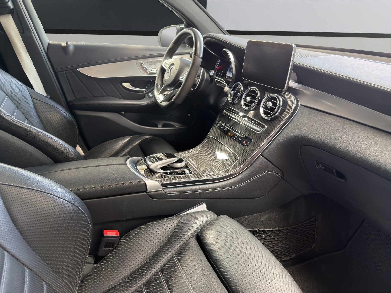 MERCEDES-BENZ GLC Coupé 43 AMG 4Matic 9G-Tronic-image-13