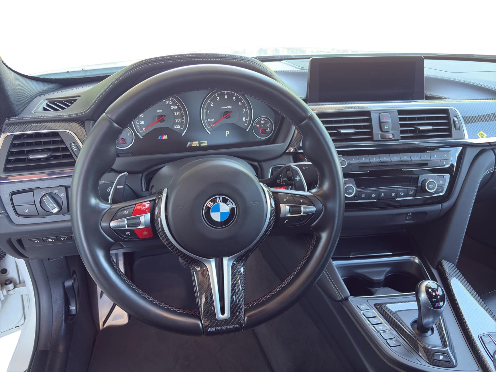 BMW M3 Competition LCI-2-image-13
