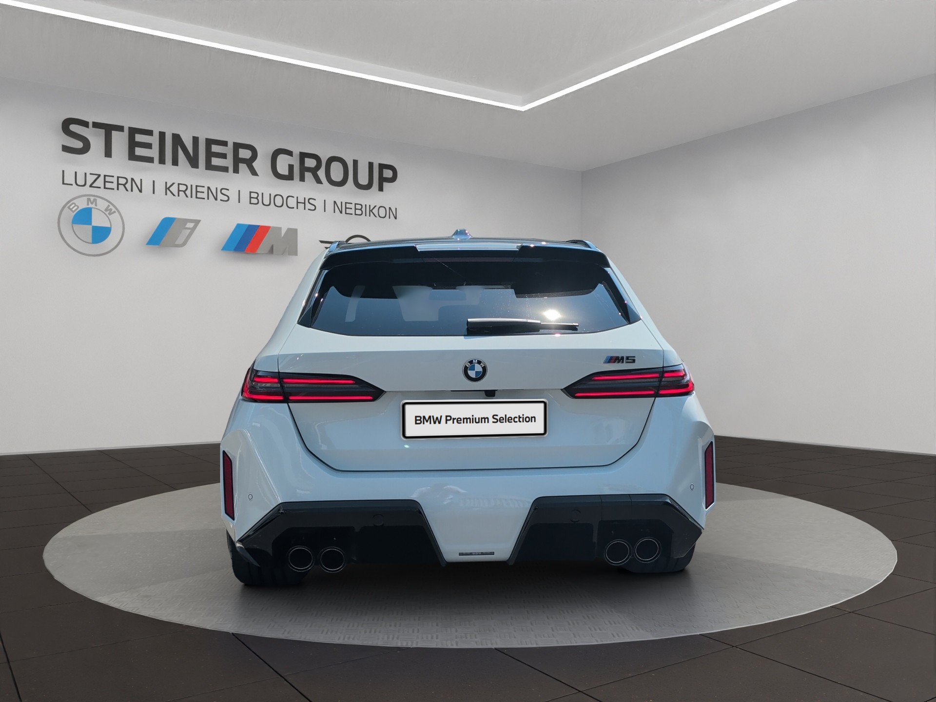 BMW M5 xDrive Touring-image-6