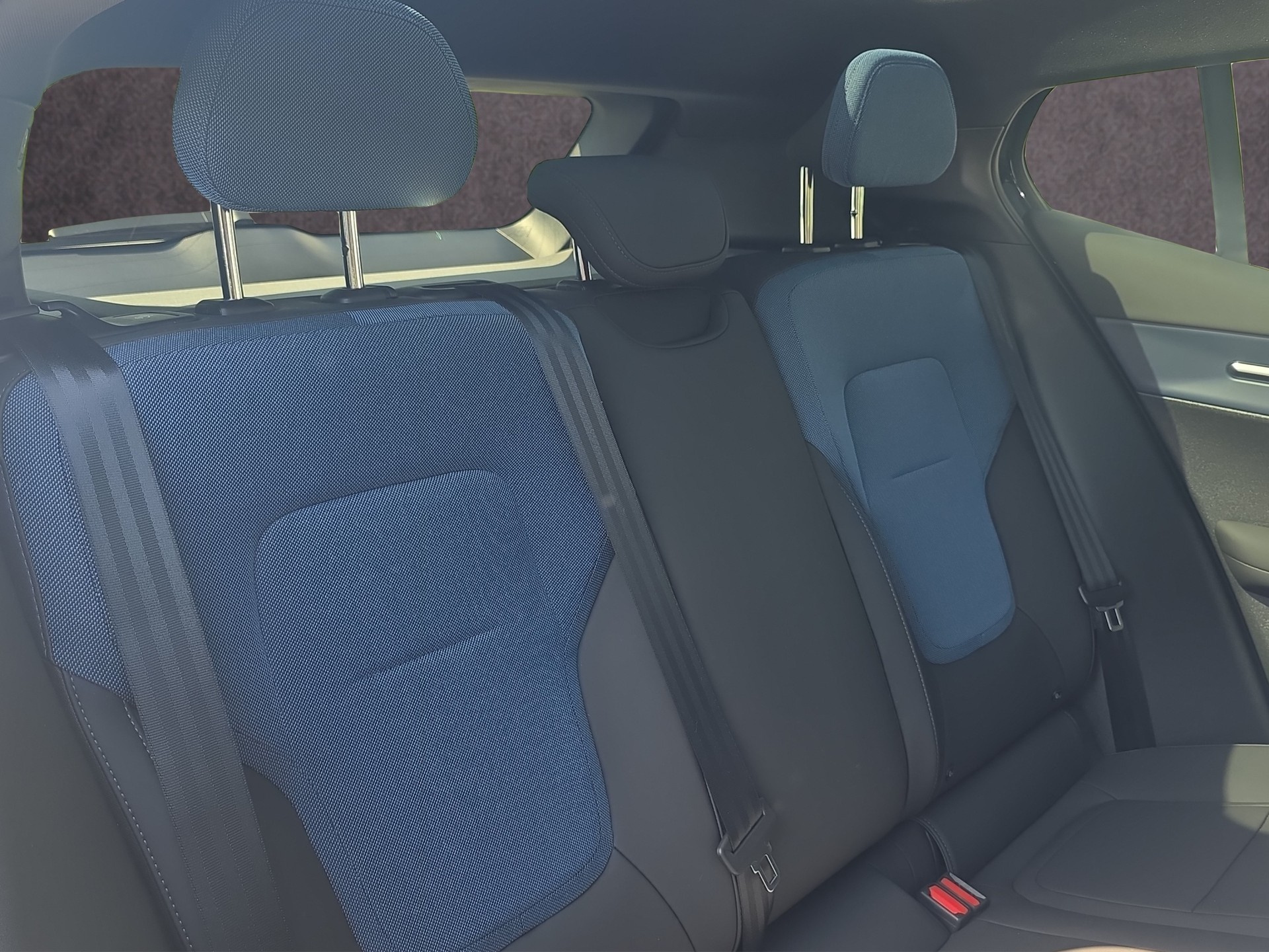VOLVO EX30 E60 Twin Ultra Performance Sw. Black Ed. AWD-image-16