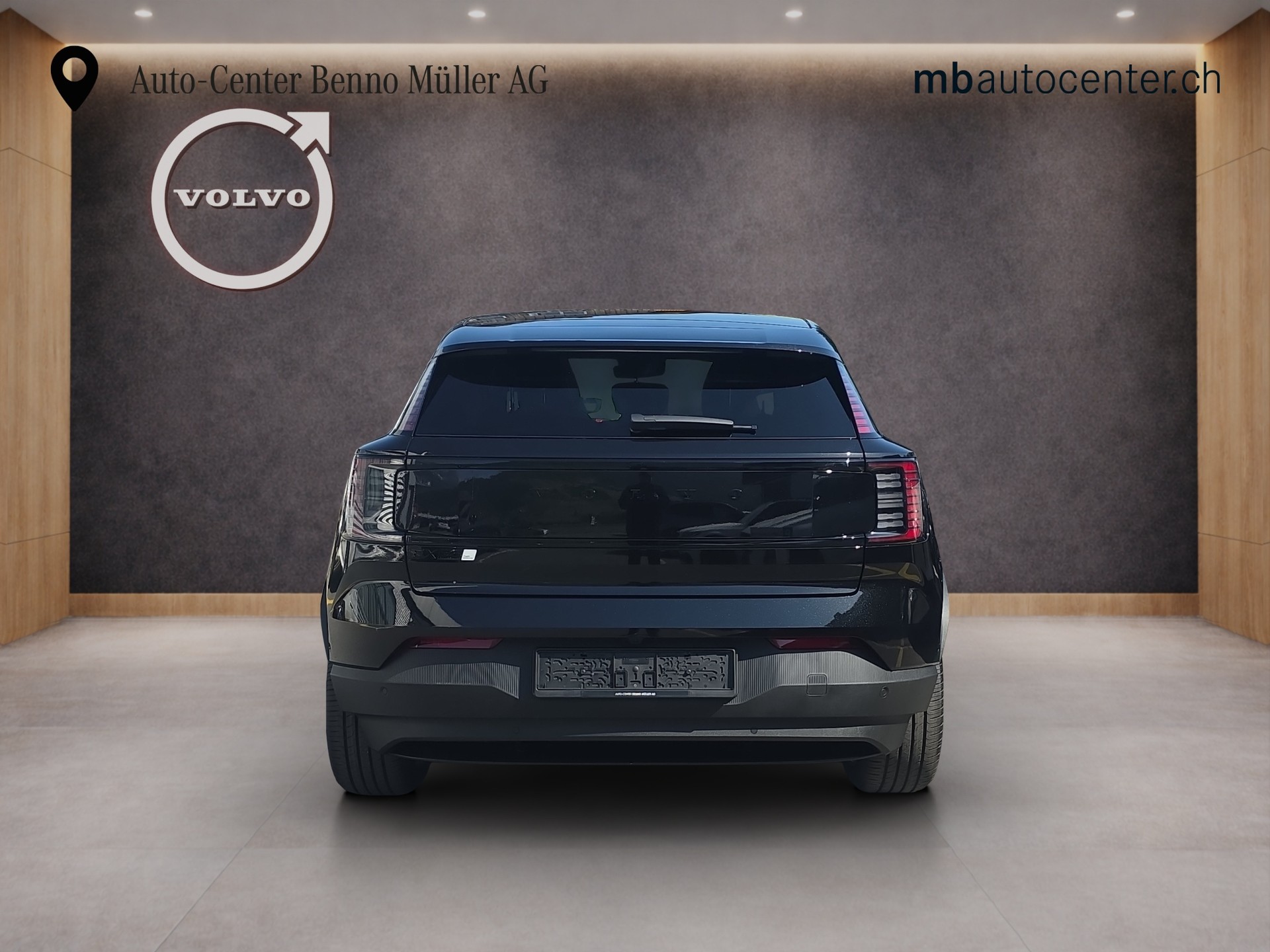 VOLVO EX30 E60 Twin Ultra Performance Sw. Black Ed. AWD-image-3