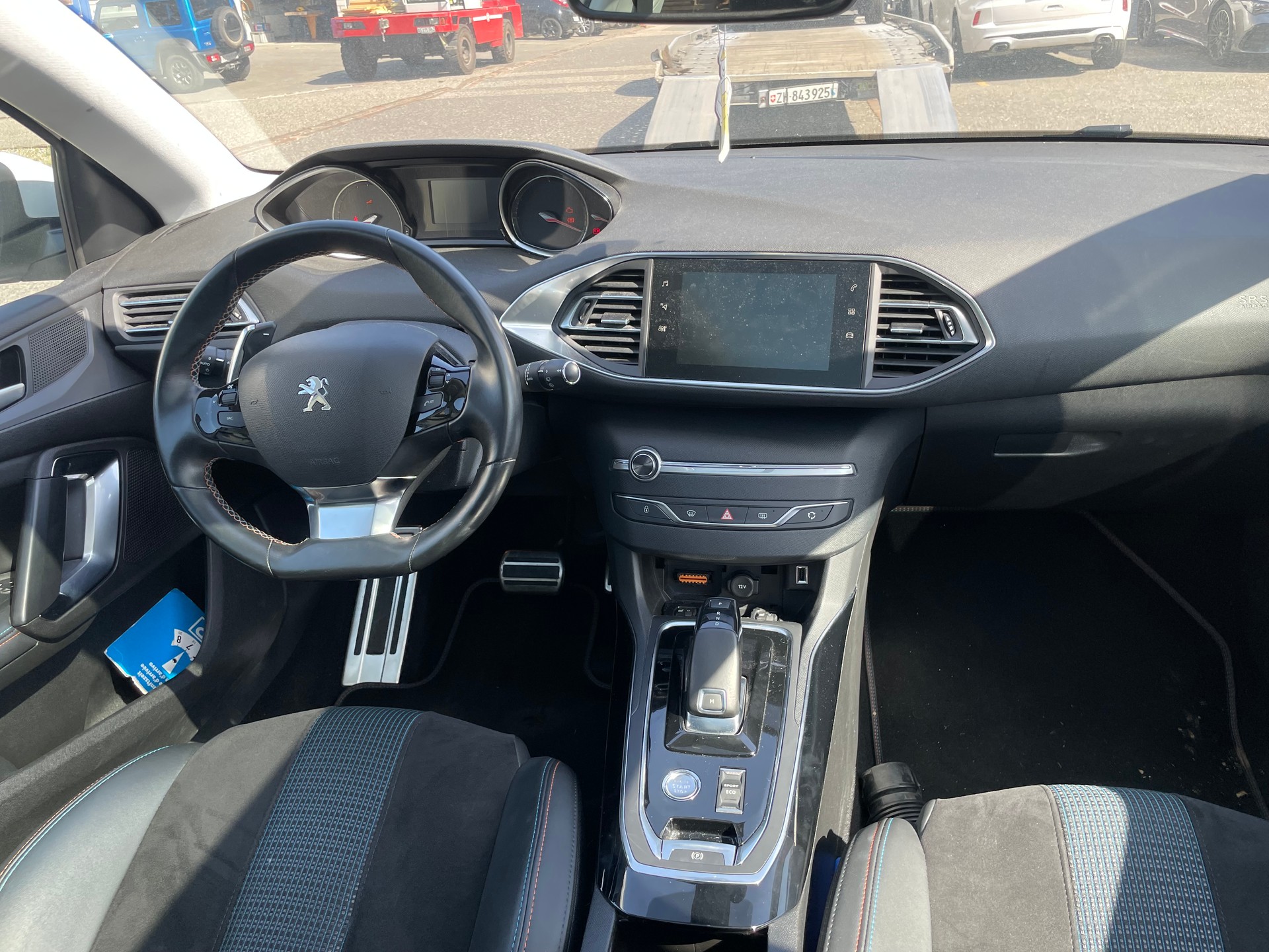 PEUGEOT 308 SW 1.5 BlueHDI Tech Edition EAT8-image-7