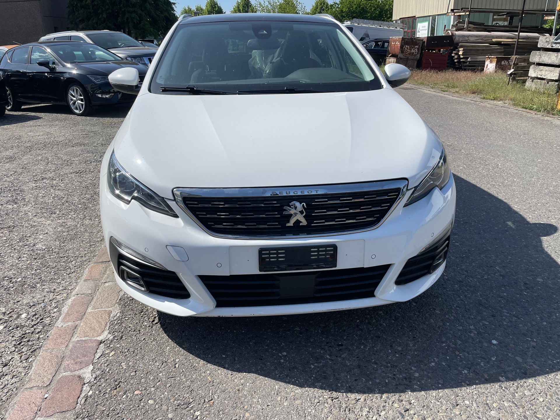 PEUGEOT 308 SW 1.5 BlueHDI Tech Edition EAT8-image-1