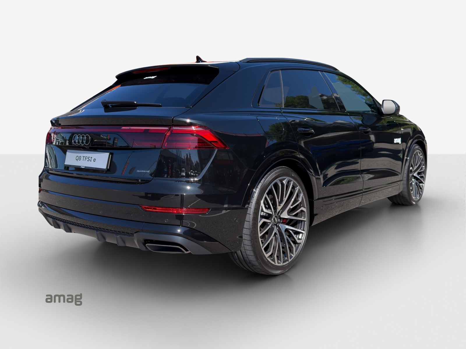 AUDI Q8 SUV TFSI e quattro 290 kW Attraction tiptronic-image-7