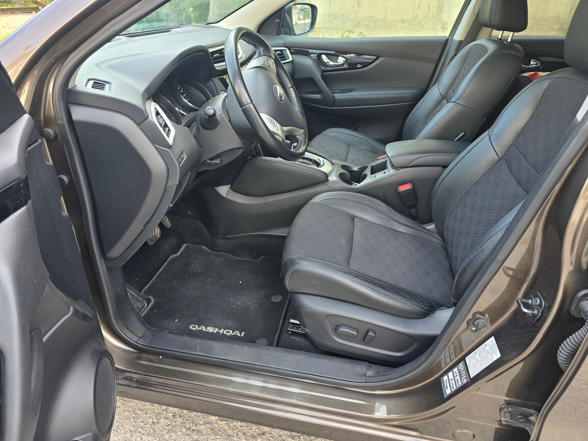 NISSAN Qashqai 1.6 dCi tekna Xtronic CVT-image-7