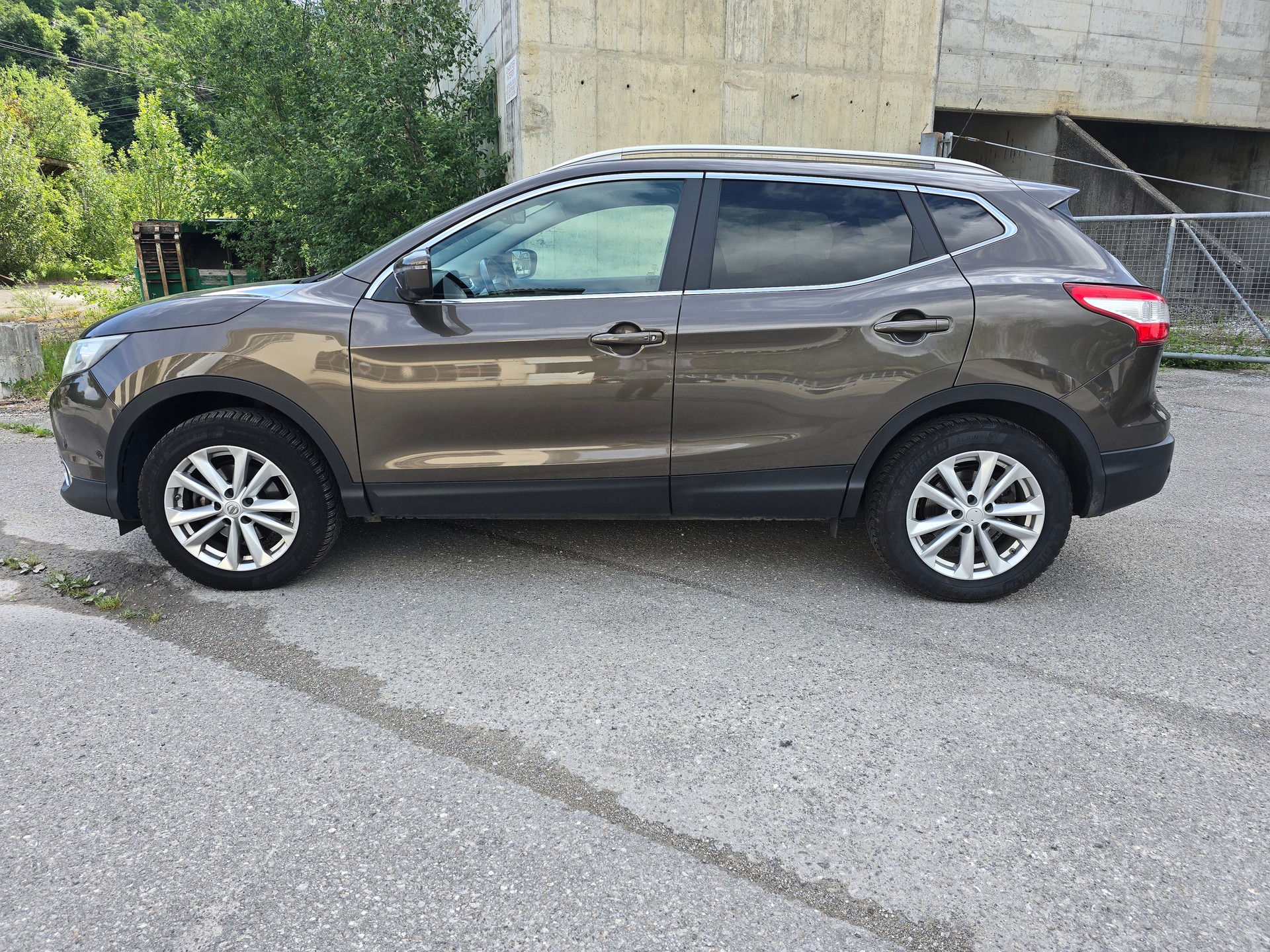 NISSAN Qashqai 1.6 dCi tekna Xtronic CVT-image-2