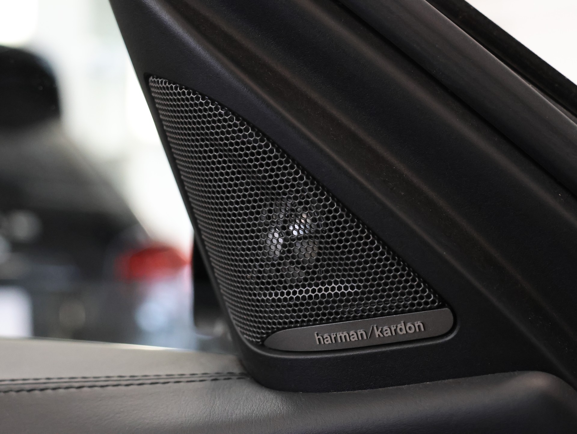 BMW M3 Competition Drivelogic *Harman & Kardon* *Aulitzky Abgassanlage* *M-Performance*-image-39