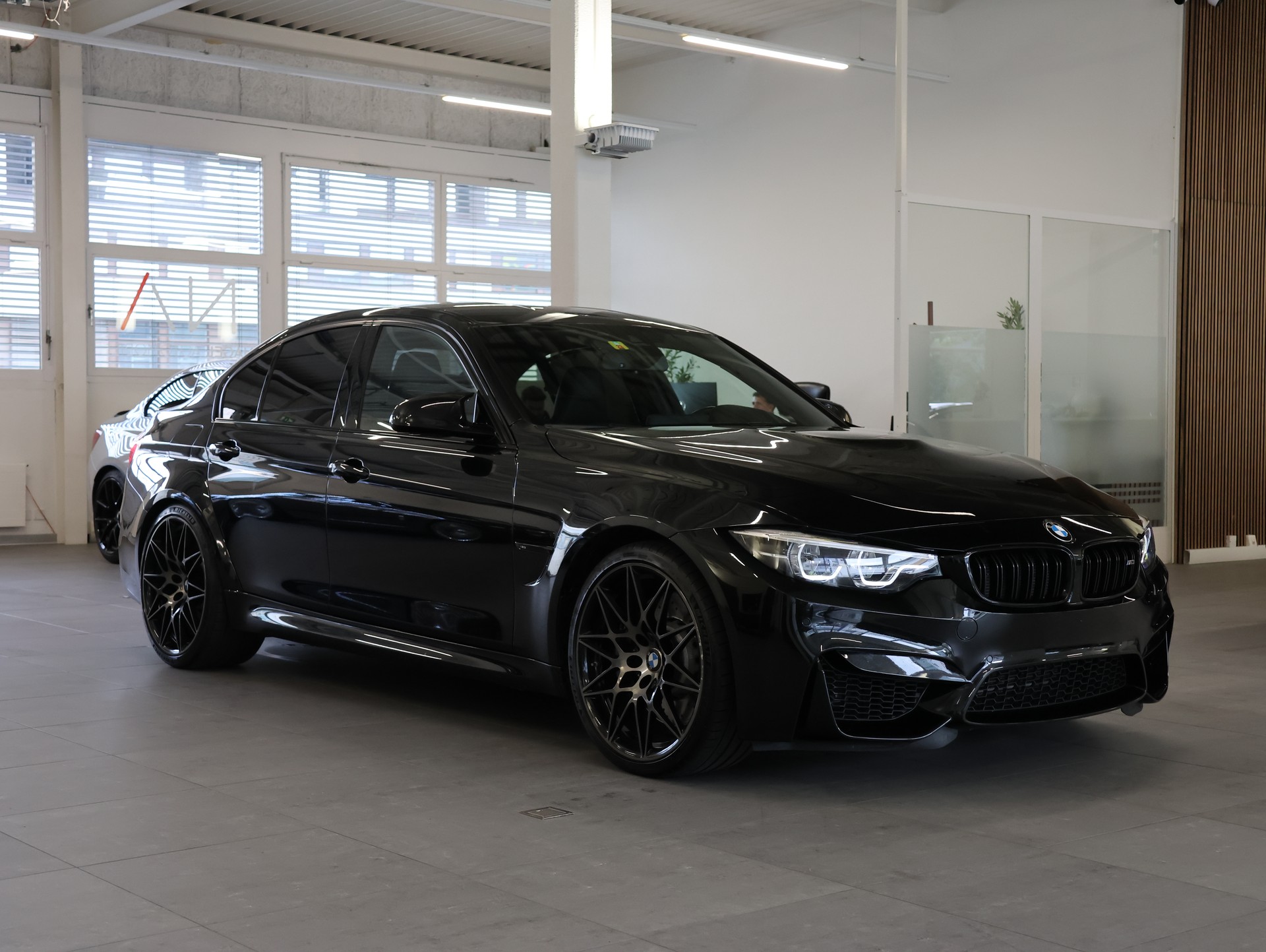 BMW M3 Drivelogic *Harman & Kardon* *Aulitzky Abgassanlage* *M-Performance*-showroom-element-1