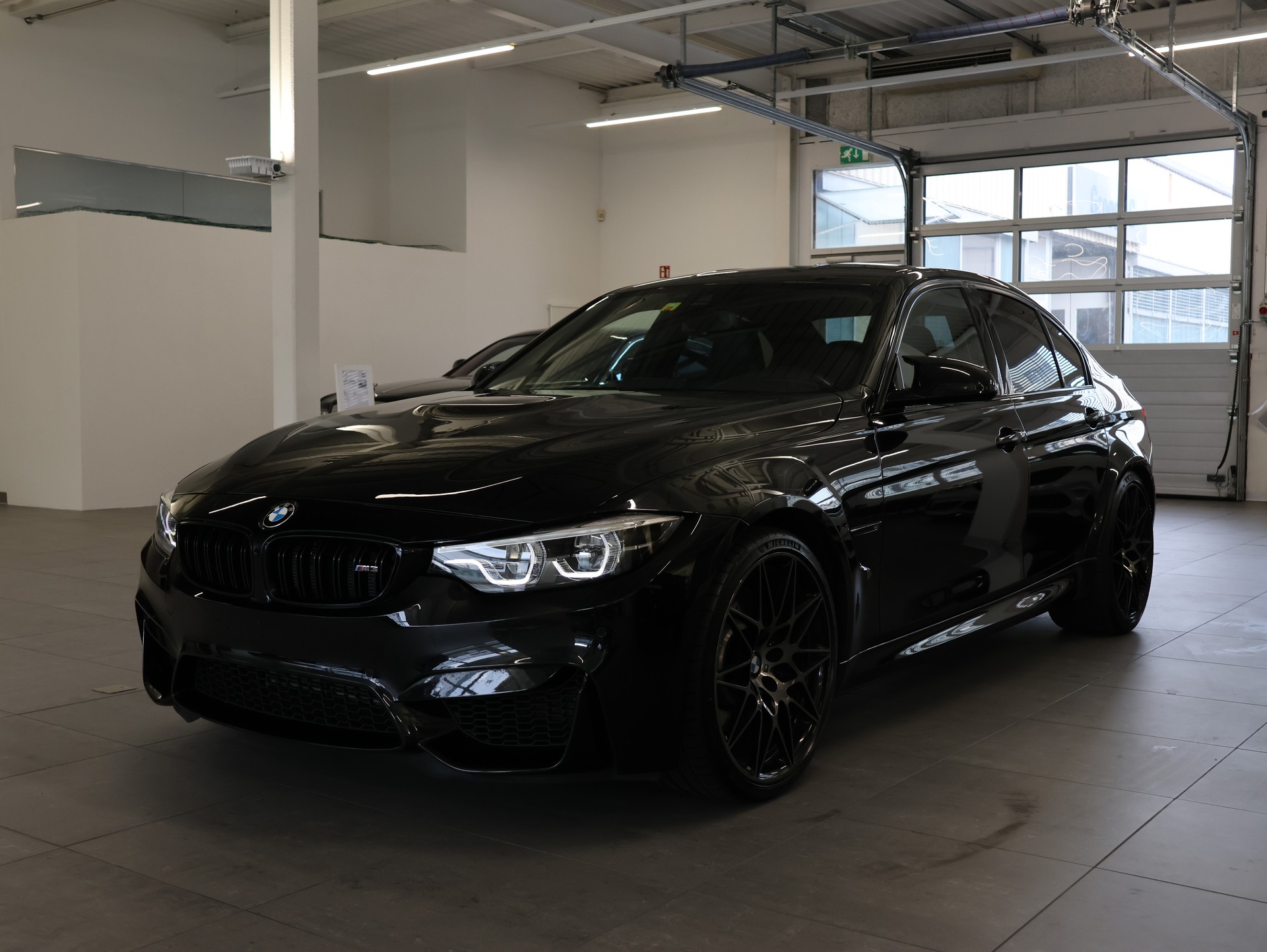 BMW M3 Drivelogic *Harman & Kardon* *Aulitzky Abgassanlage* *M-Performance*-showroom-element-3