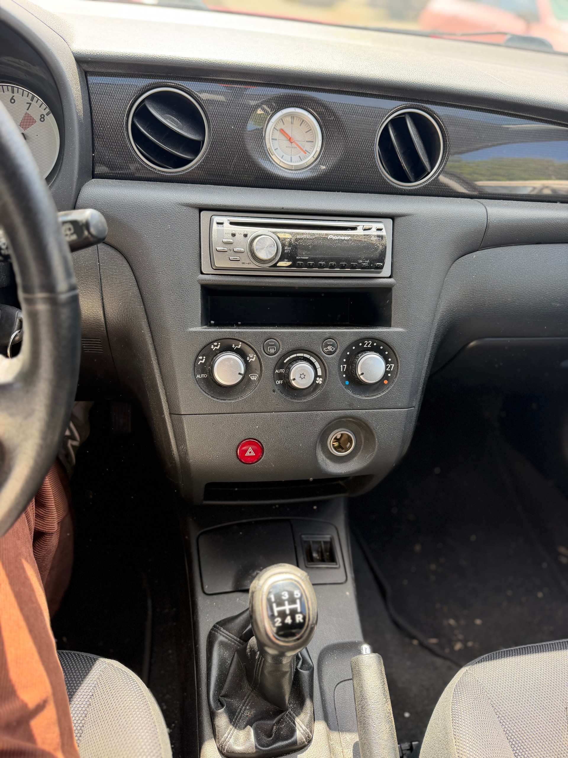 MITSUBISHI Outlander 2.0 16V Invite-image-8