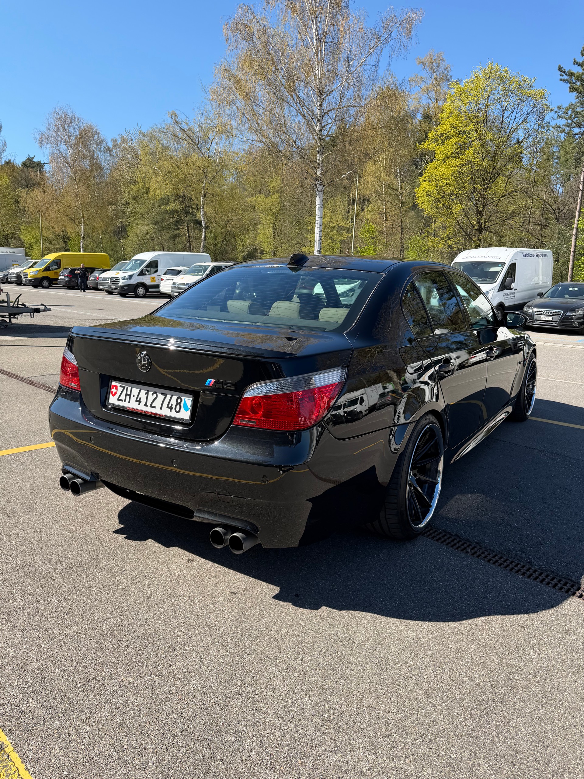 BMW M5-image-2