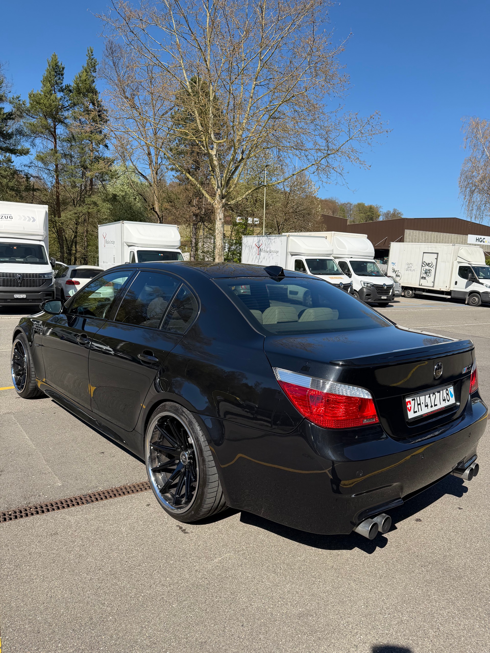 BMW M5-image-3