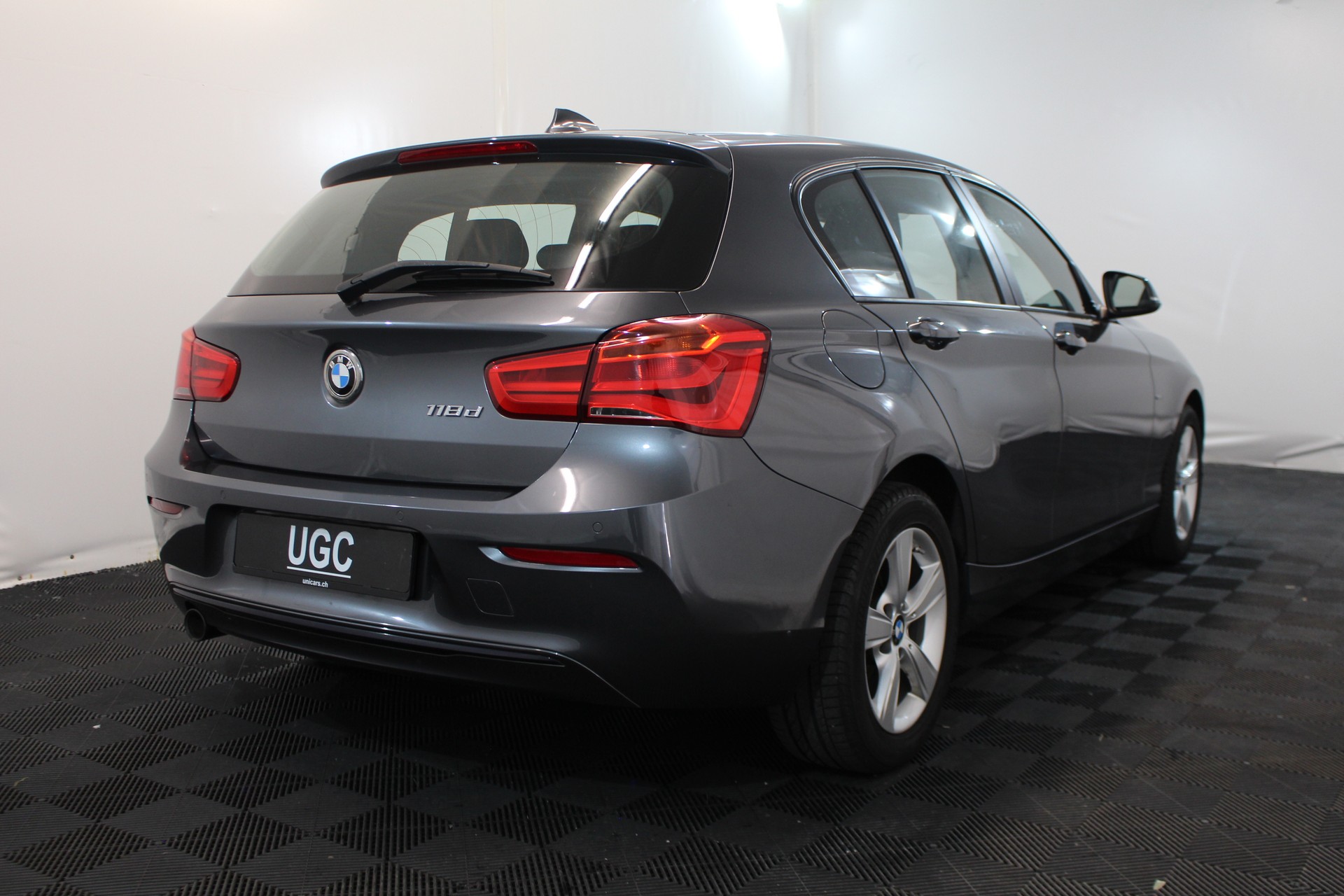 BMW 118d-image-5