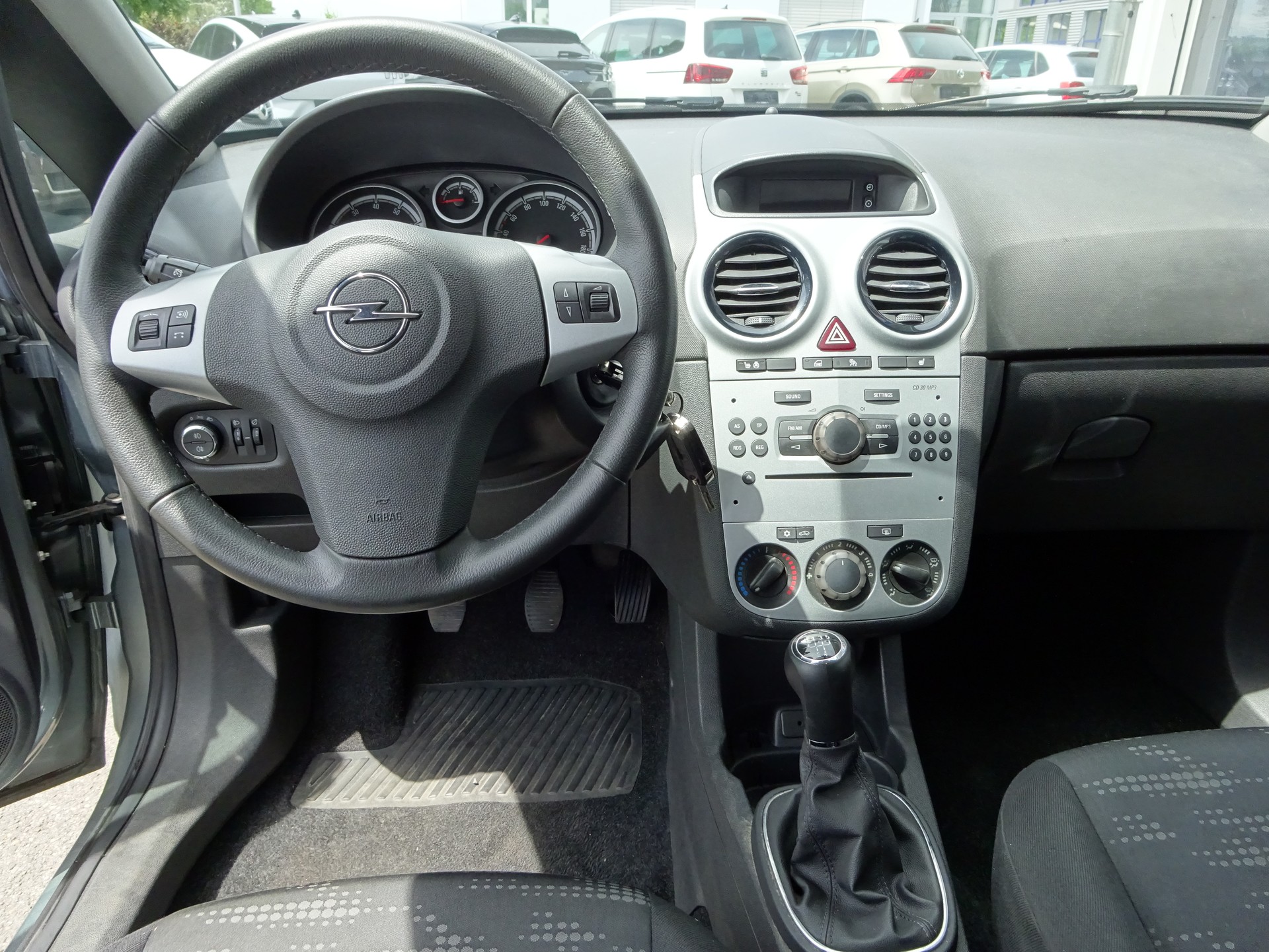 OPEL Corsa 1.4 TP Enjoy-image-8