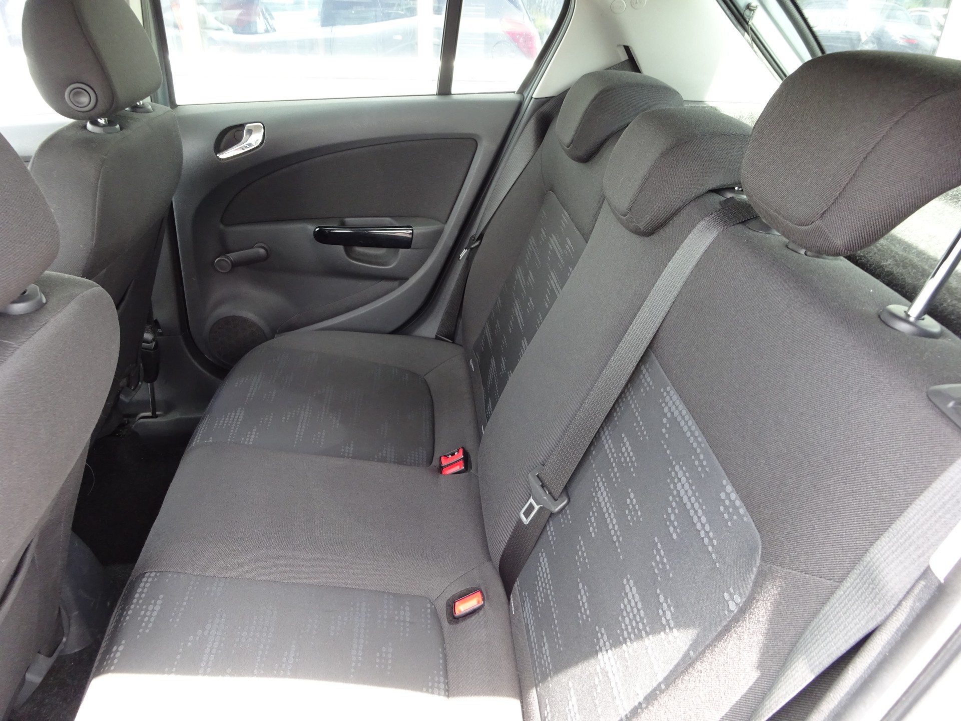 OPEL Corsa 1.4 TP Enjoy-image-9
