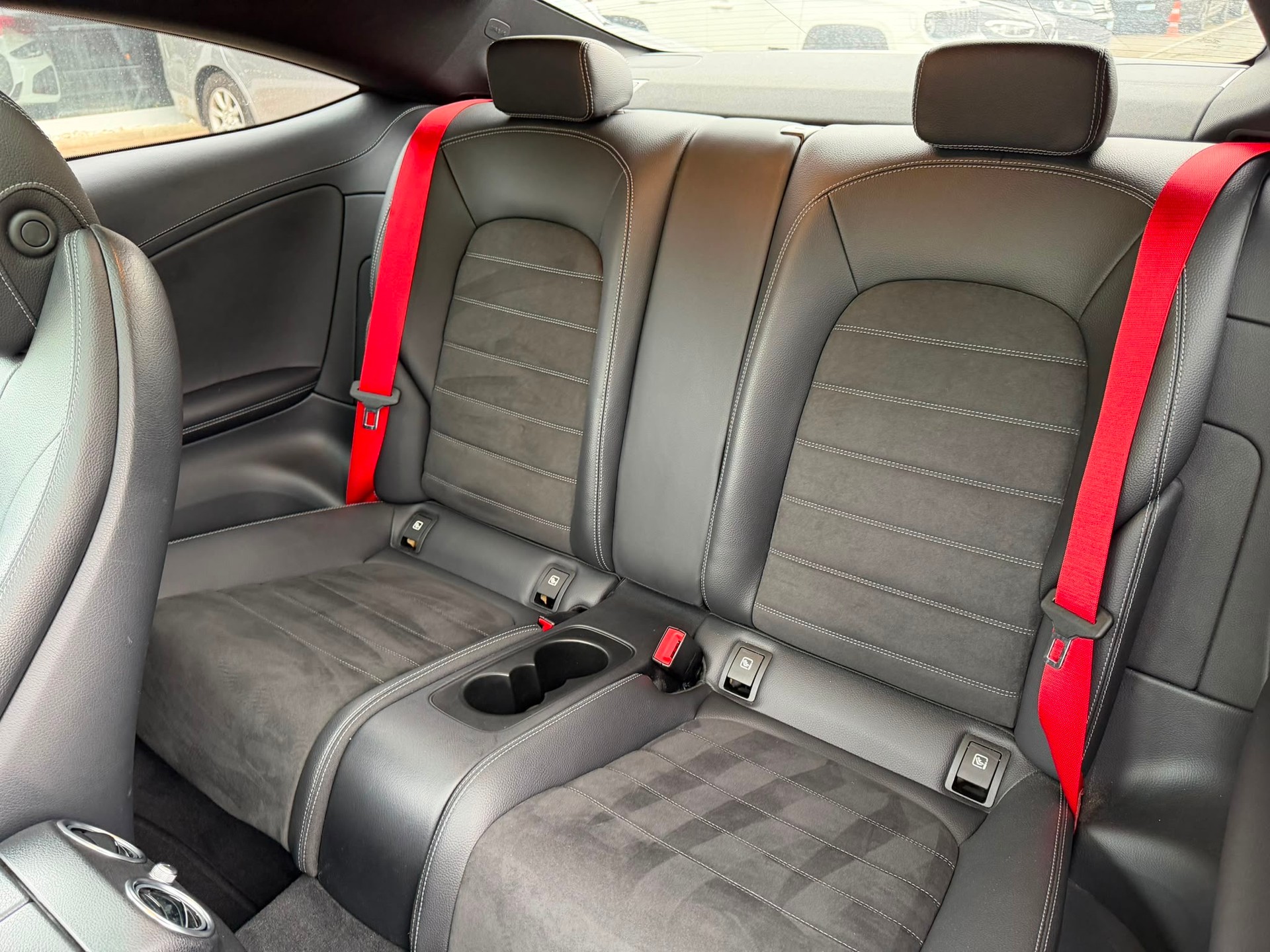 MERCEDES-BENZ C 400 Coupé 4Matic AMG Line 9G-tronic-image-8