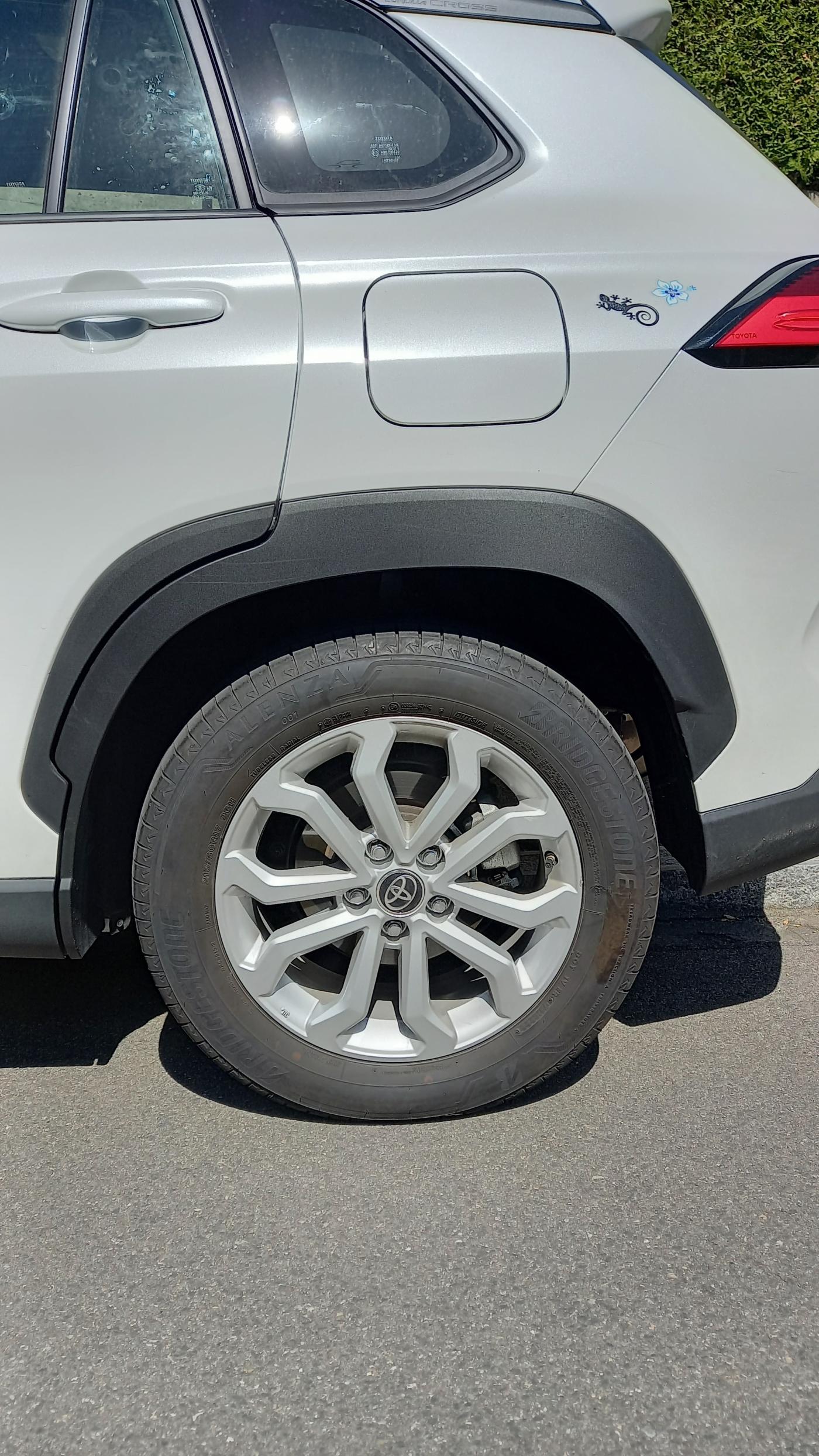 TOYOTA Corolla Cross 2.0 4WD Comfort e-CVT-image-12