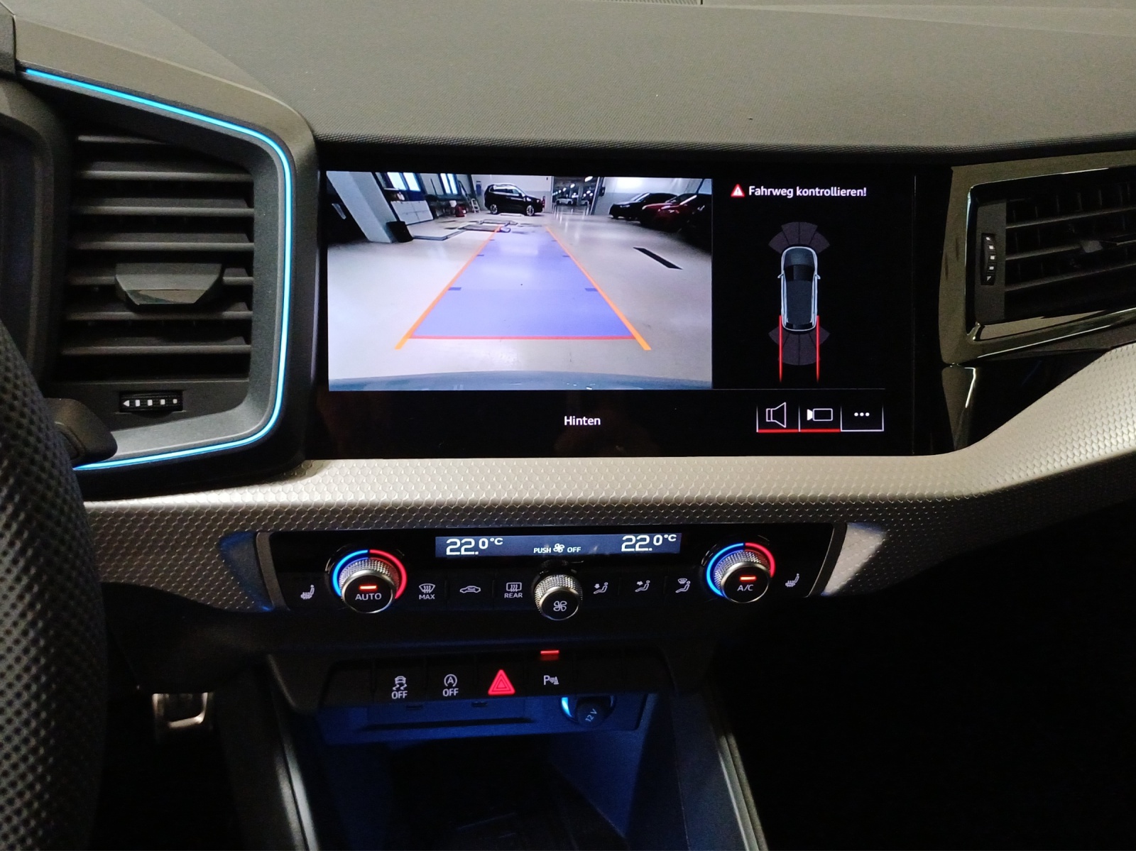 AUDI A1 Sportback 35 TFSI S Line S-tronic-image-14