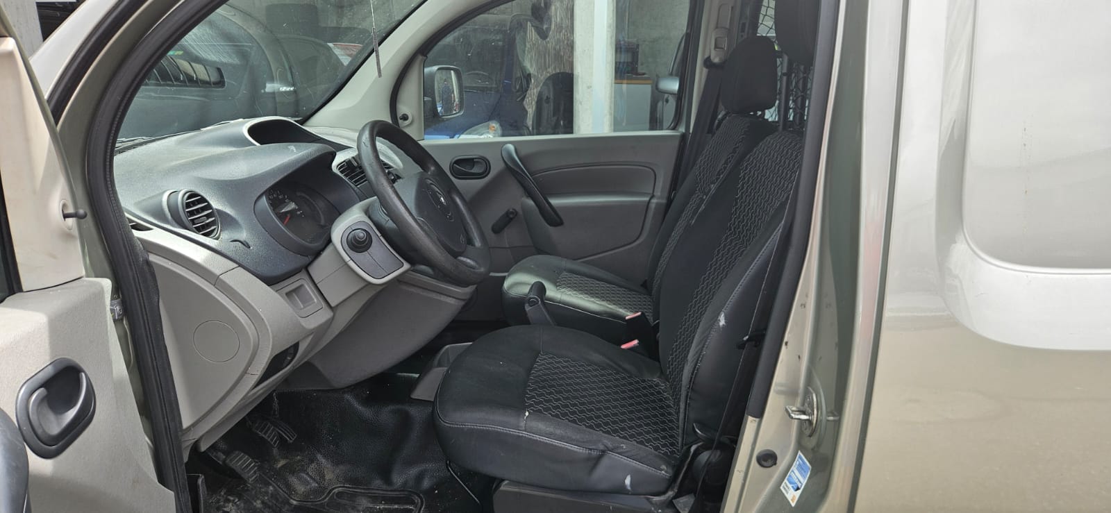 RENAULT Kangoo dCi 85 Business-image-1