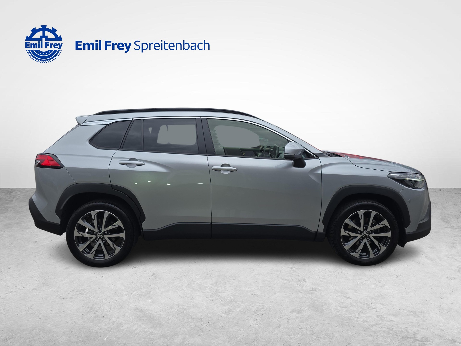 TOYOTA Corolla Cross 2.0 HSD Premium AWD-i / ab 3,99% Leasing bei Abschluss einer Protect Autoversicherung-image-5