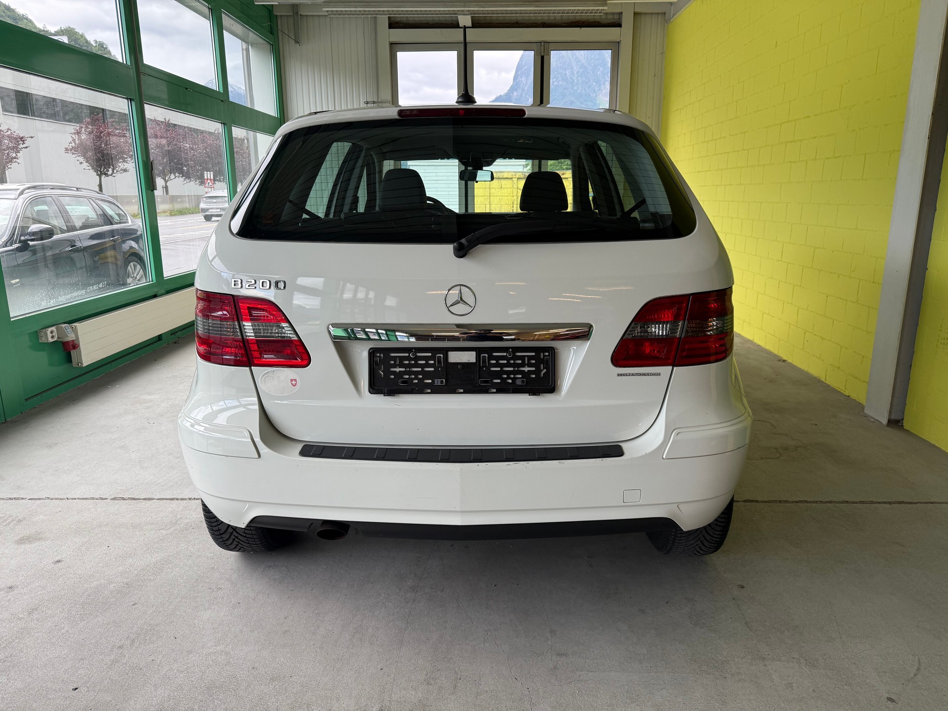 MERCEDES-BENZ B 200-image-14