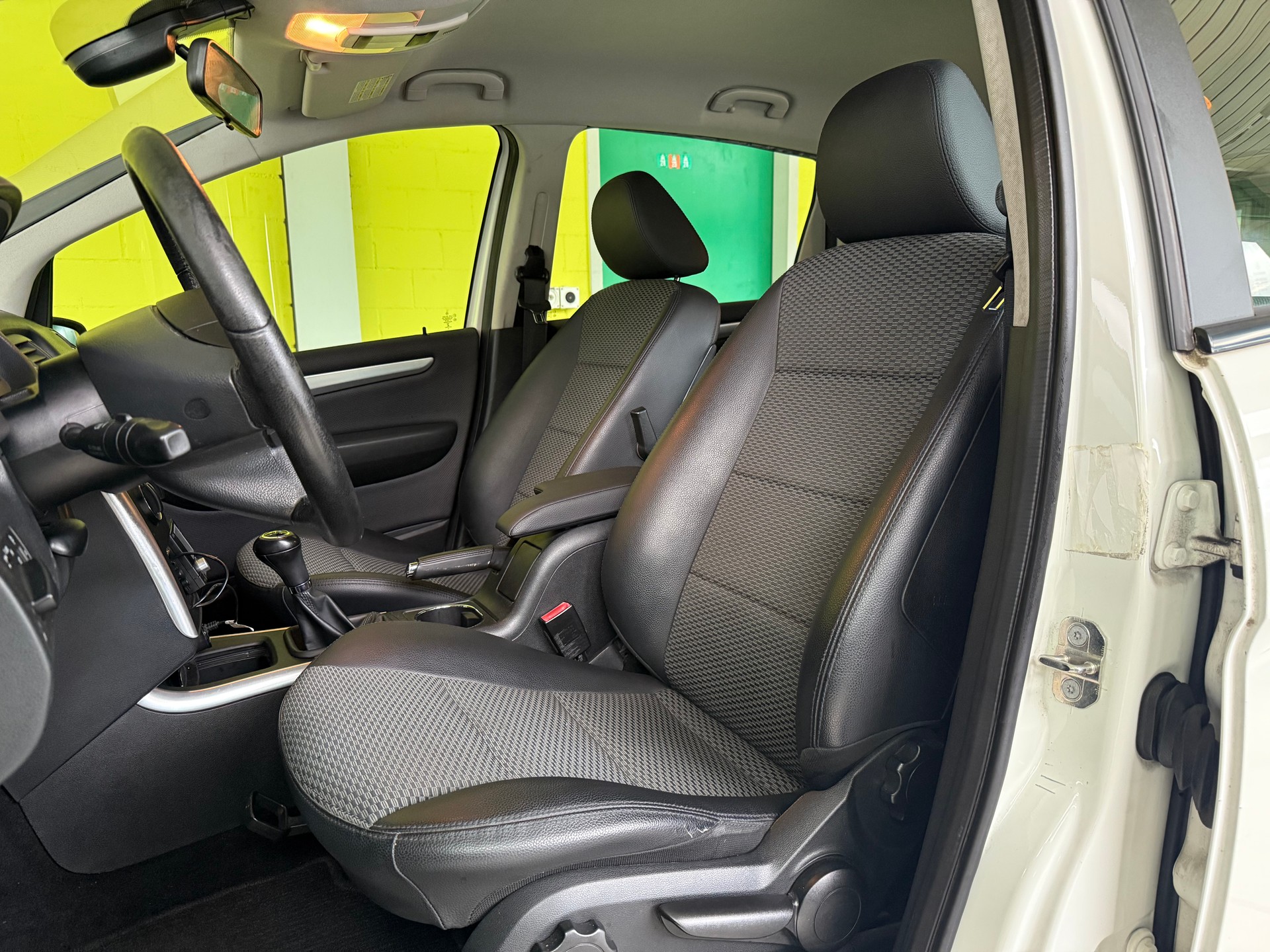 MERCEDES-BENZ B 200-image-8