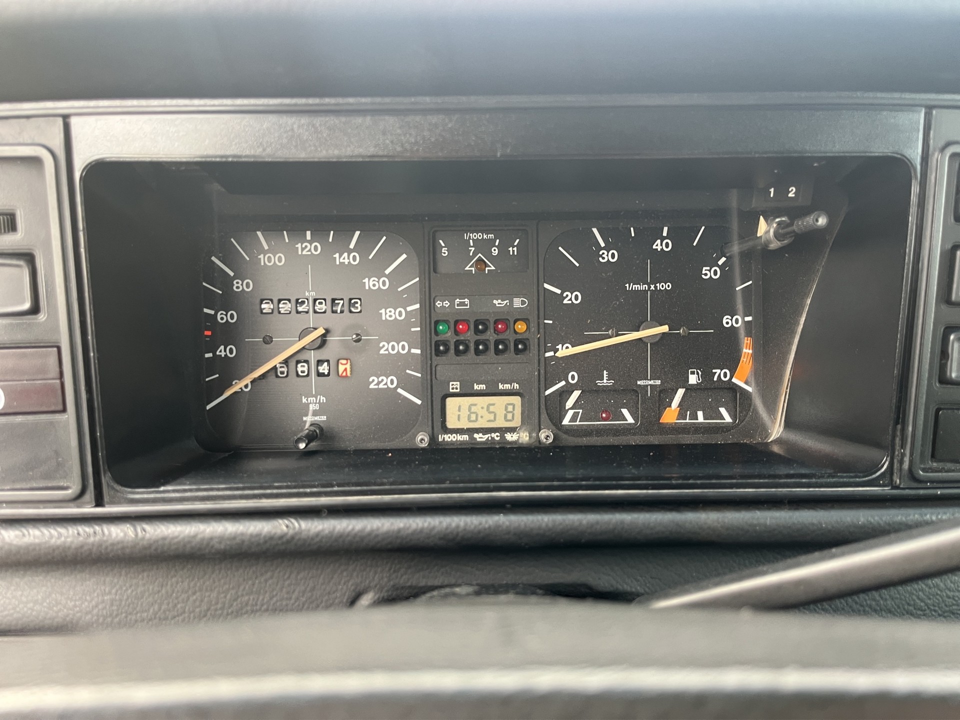 VW Golf 1800 GTI "Trophy" Orginal, Top Fahrzeug!!-image-18