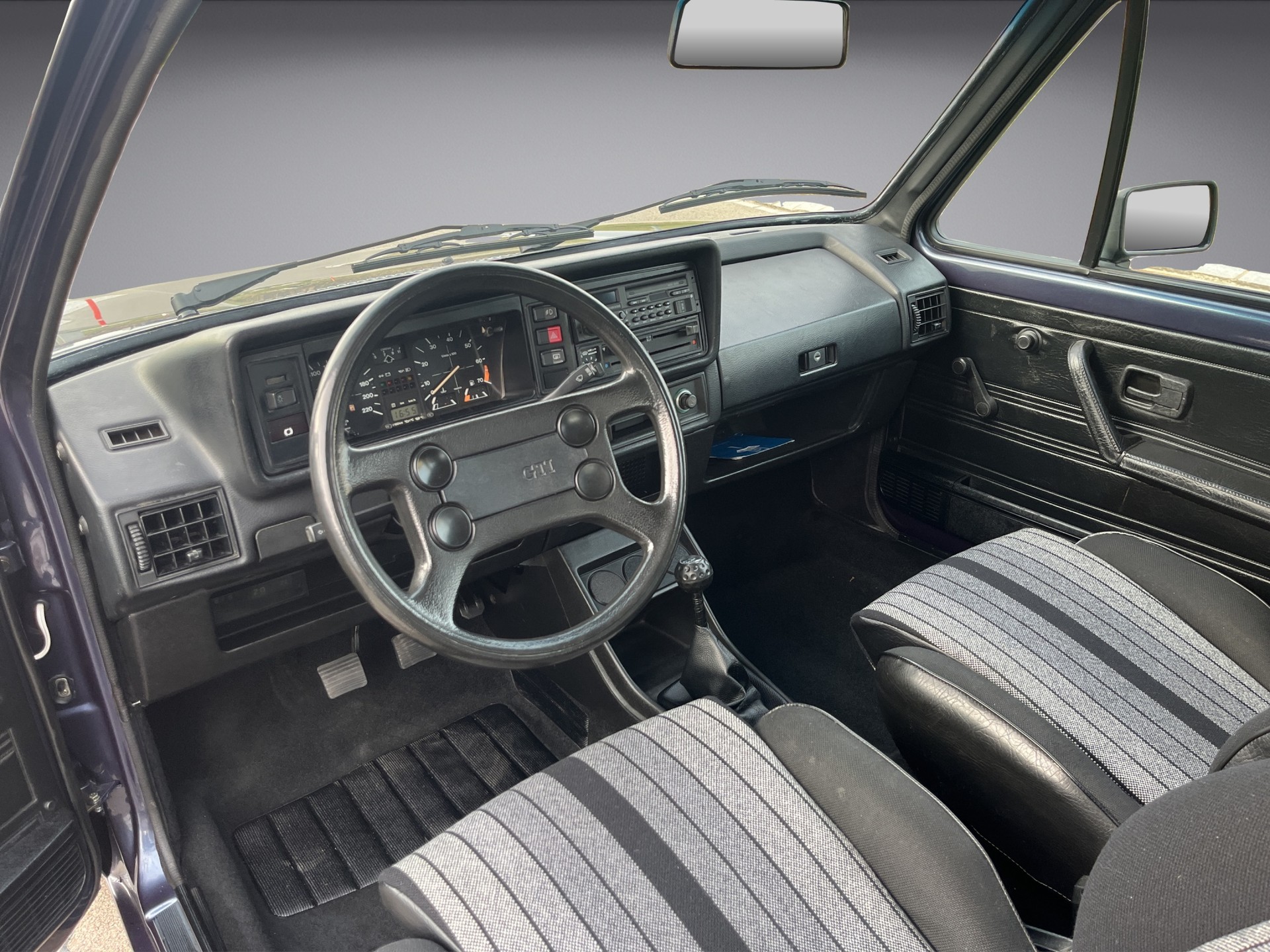 VW Golf 1800 GTI "Trophy" Orginal, Top Fahrzeug!!-image-9