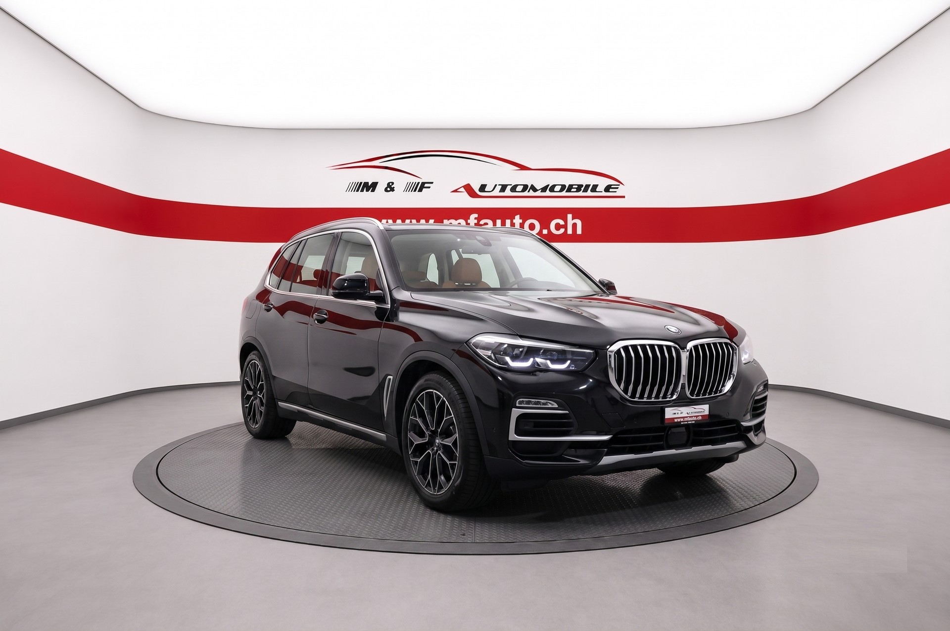 BMW X5 30d xDrive 7 Sitzer CH FAHRZEUG-image-1