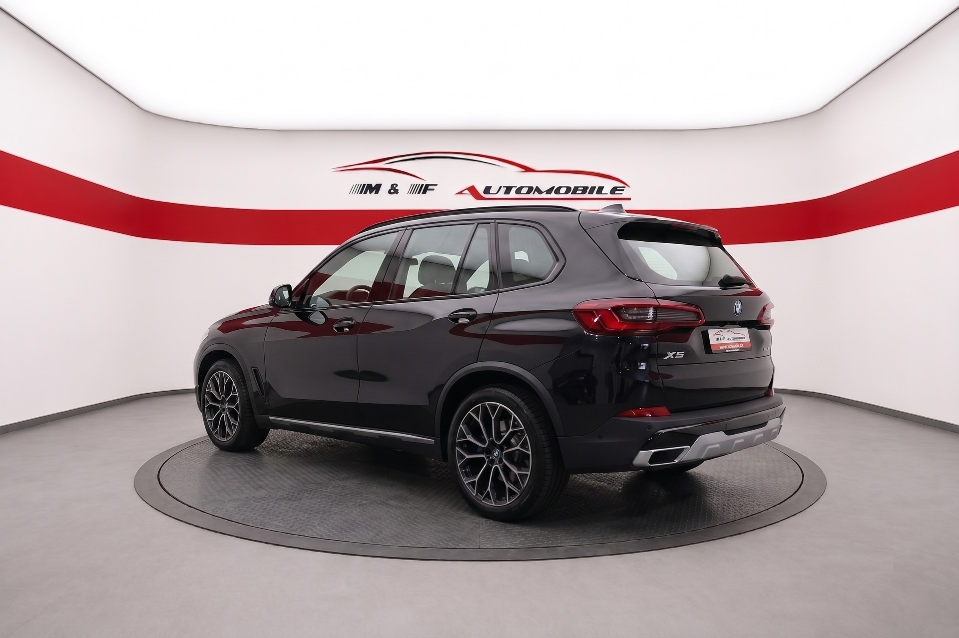 BMW X5 30d xDrive 7 Sitzer CH FAHRZEUG-image-3