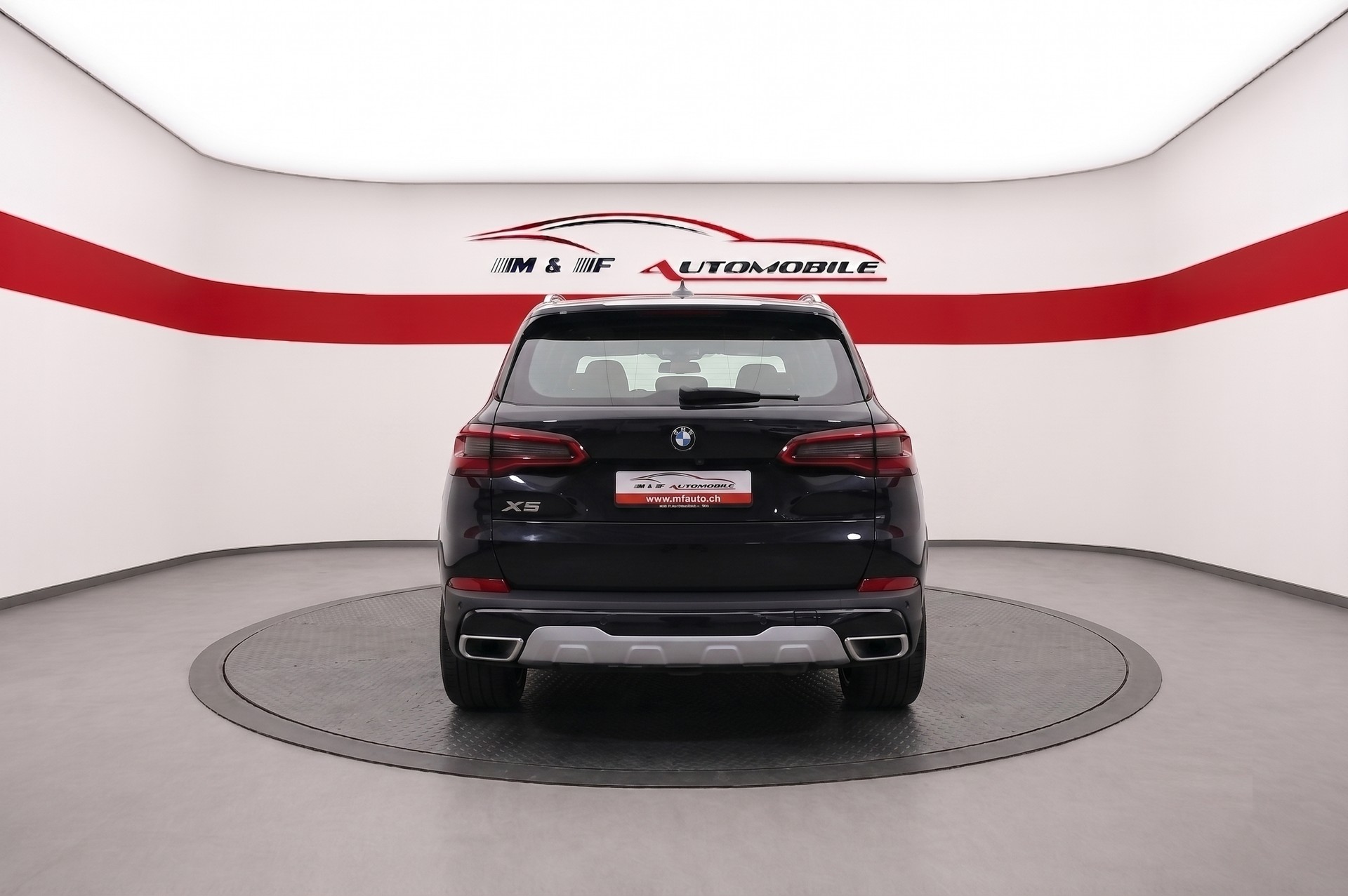 BMW X5 30d xDrive 7 Sitzer CH FAHRZEUG-image-4