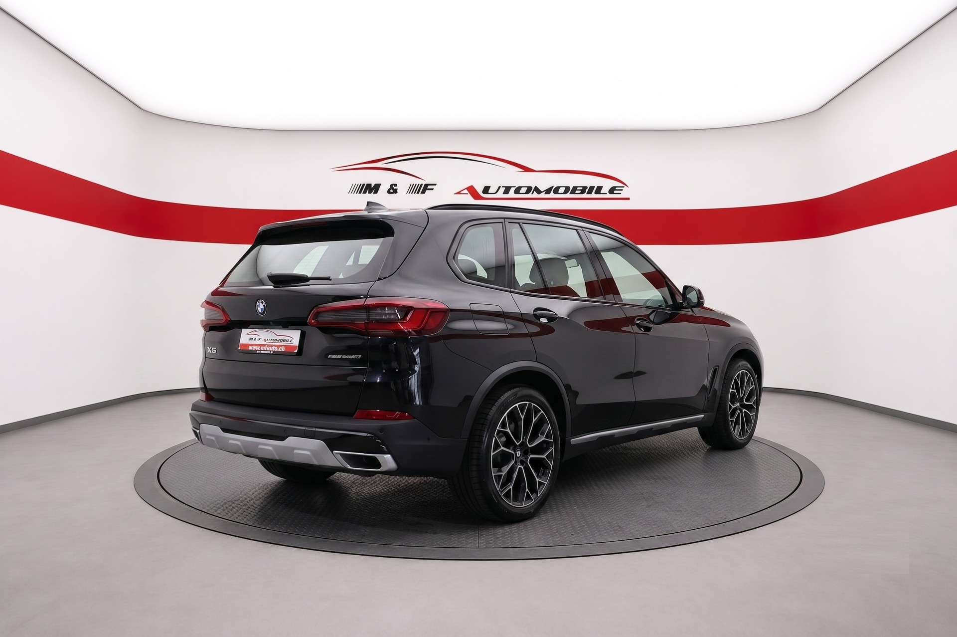 BMW X5 30d xDrive 7 Sitzer CH FAHRZEUG-image-5