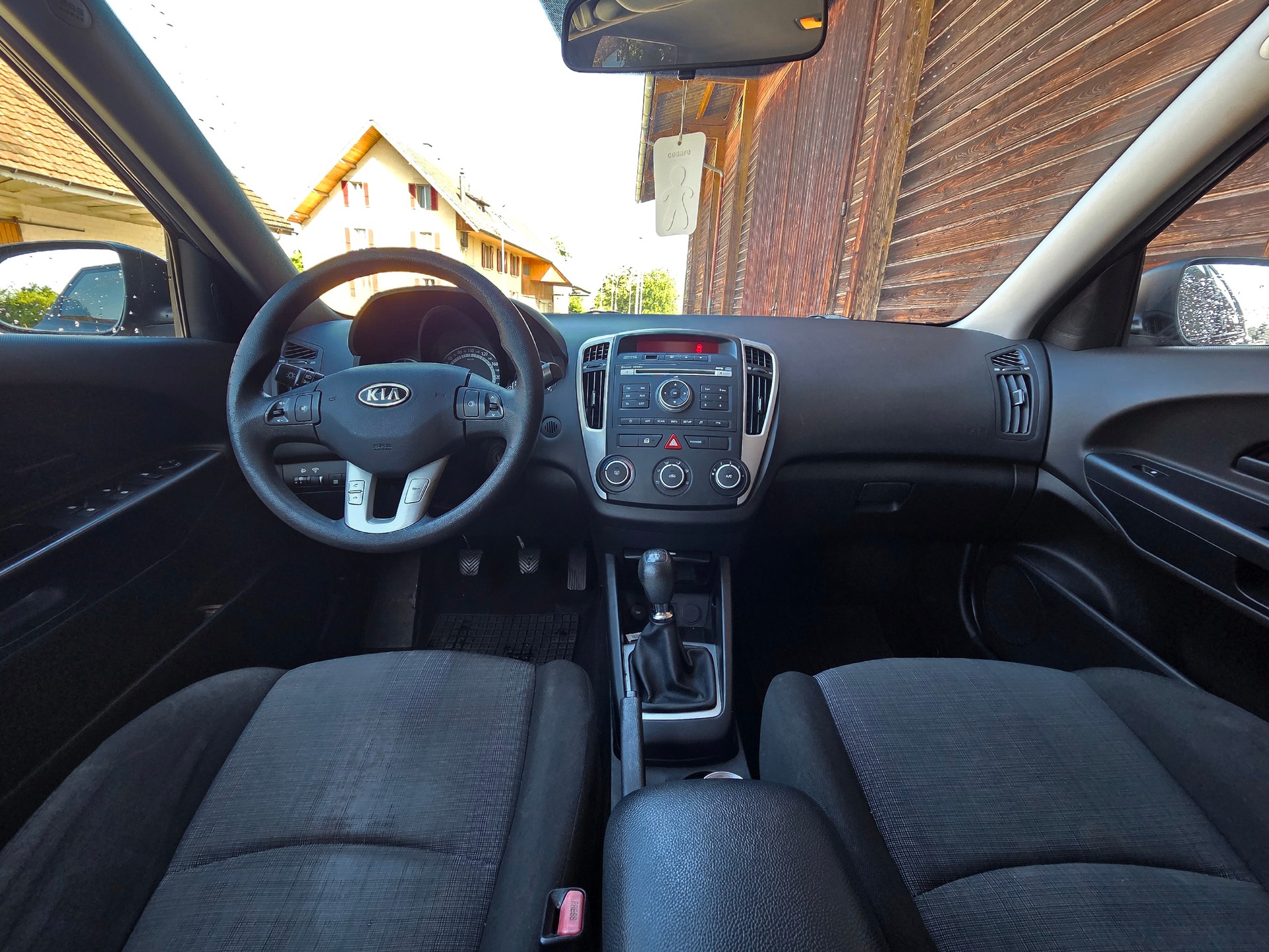 KIA Cee'd Sporty Wagon 1.4 16V _seven-image-6