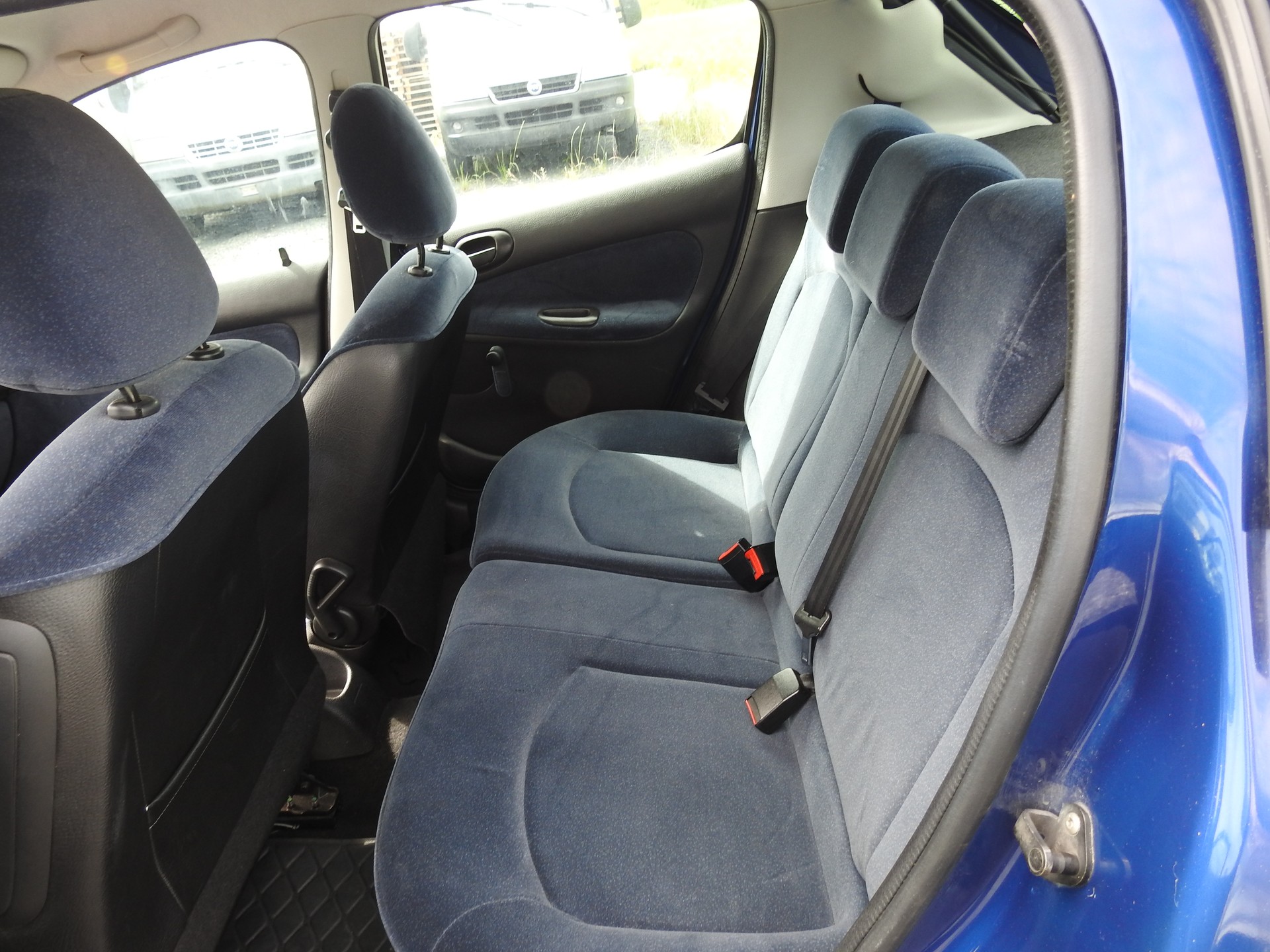 PEUGEOT 206 1.6 16V XT-image-9