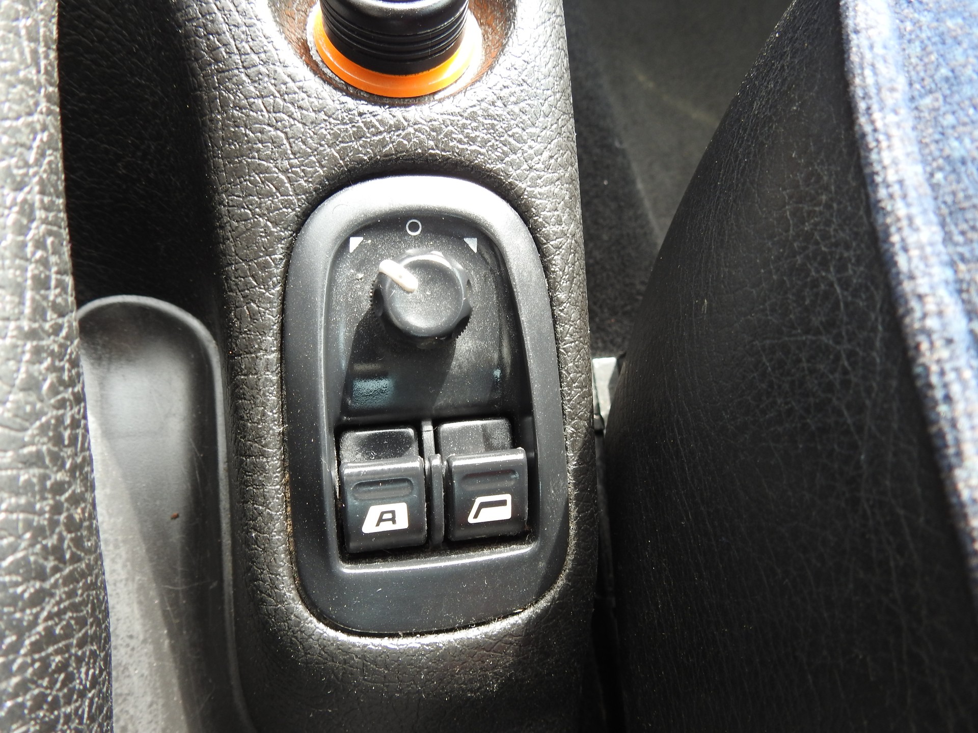 PEUGEOT 206 1.6 16V XT-image-13