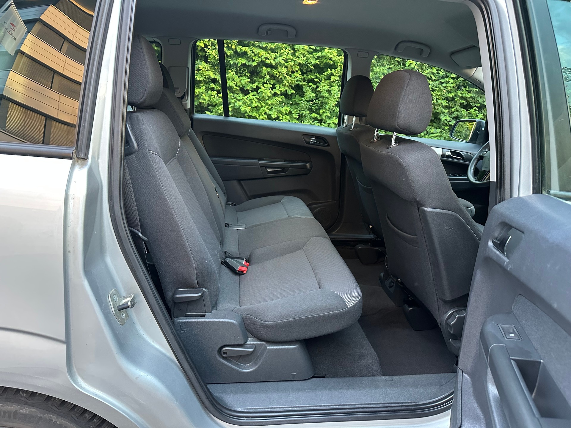 OPEL Zafira 1.8i 16V Enjoy-image-9