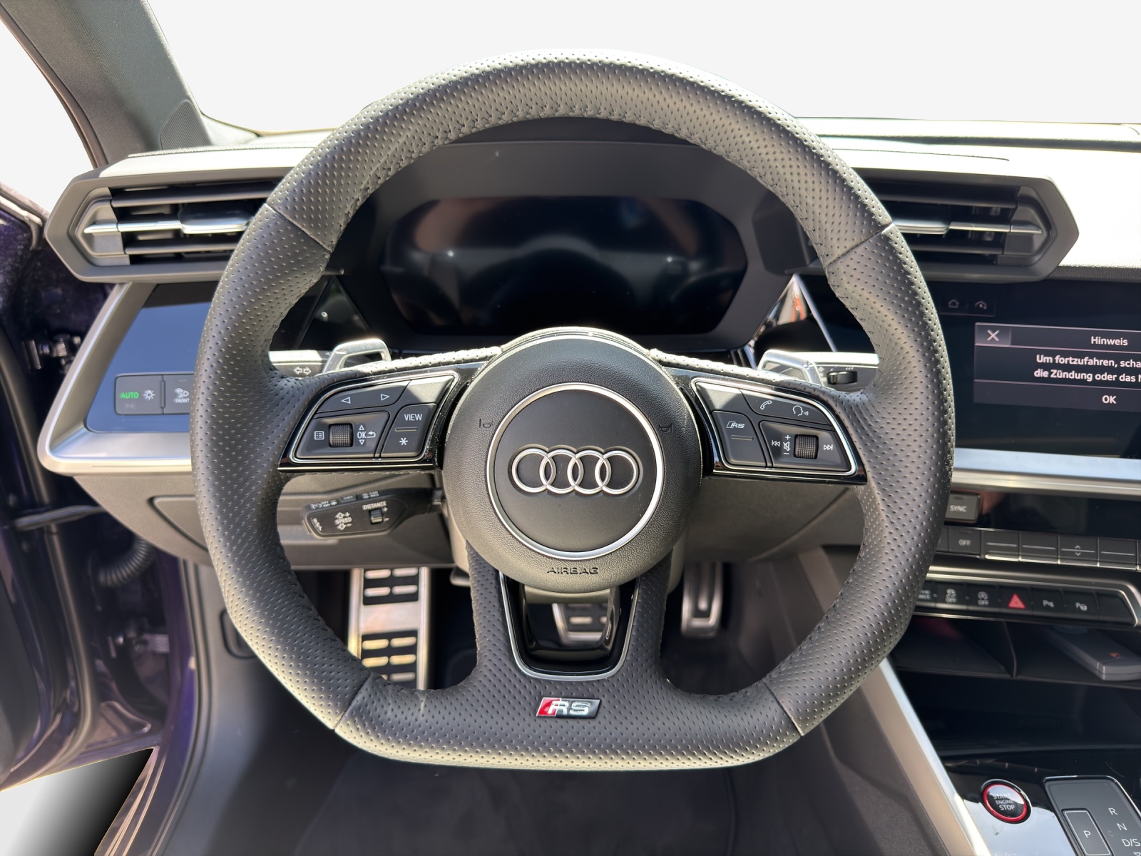 AUDI RS3 Limousine 2.5 TSI quattro S-tronic-image-9