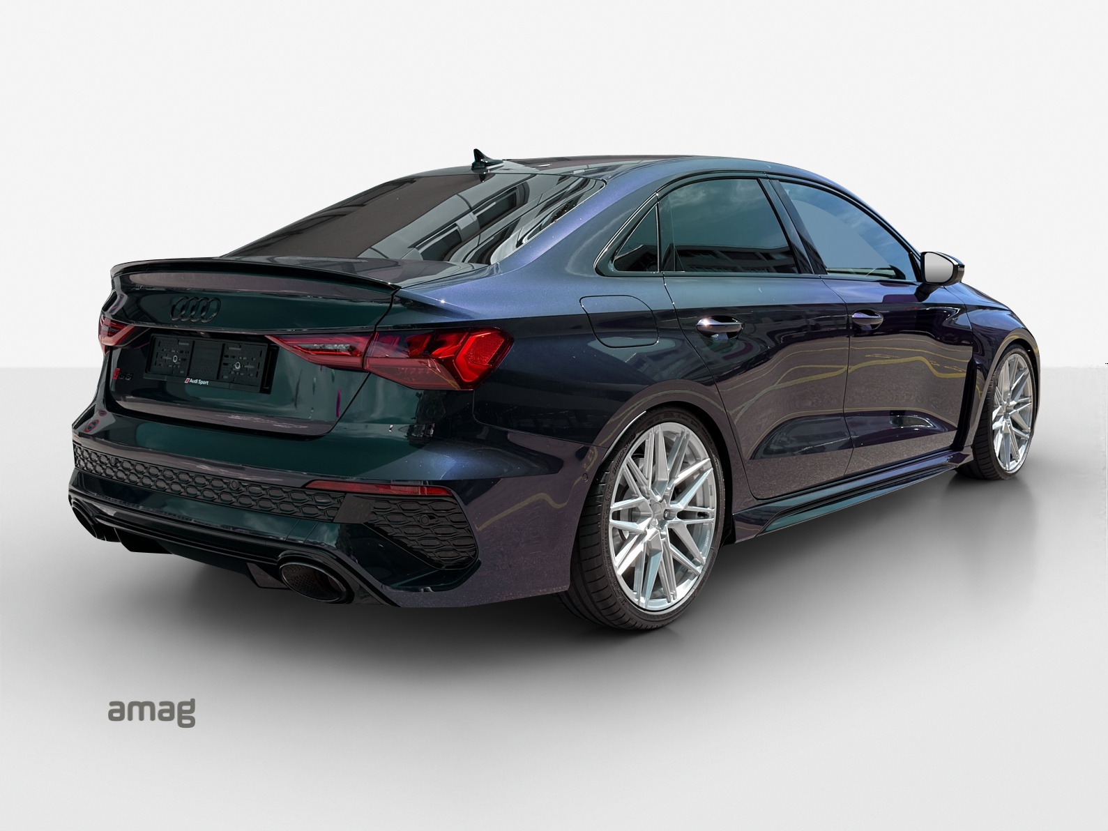AUDI RS3 Limousine 2.5 TSI quattro S-tronic-image-4