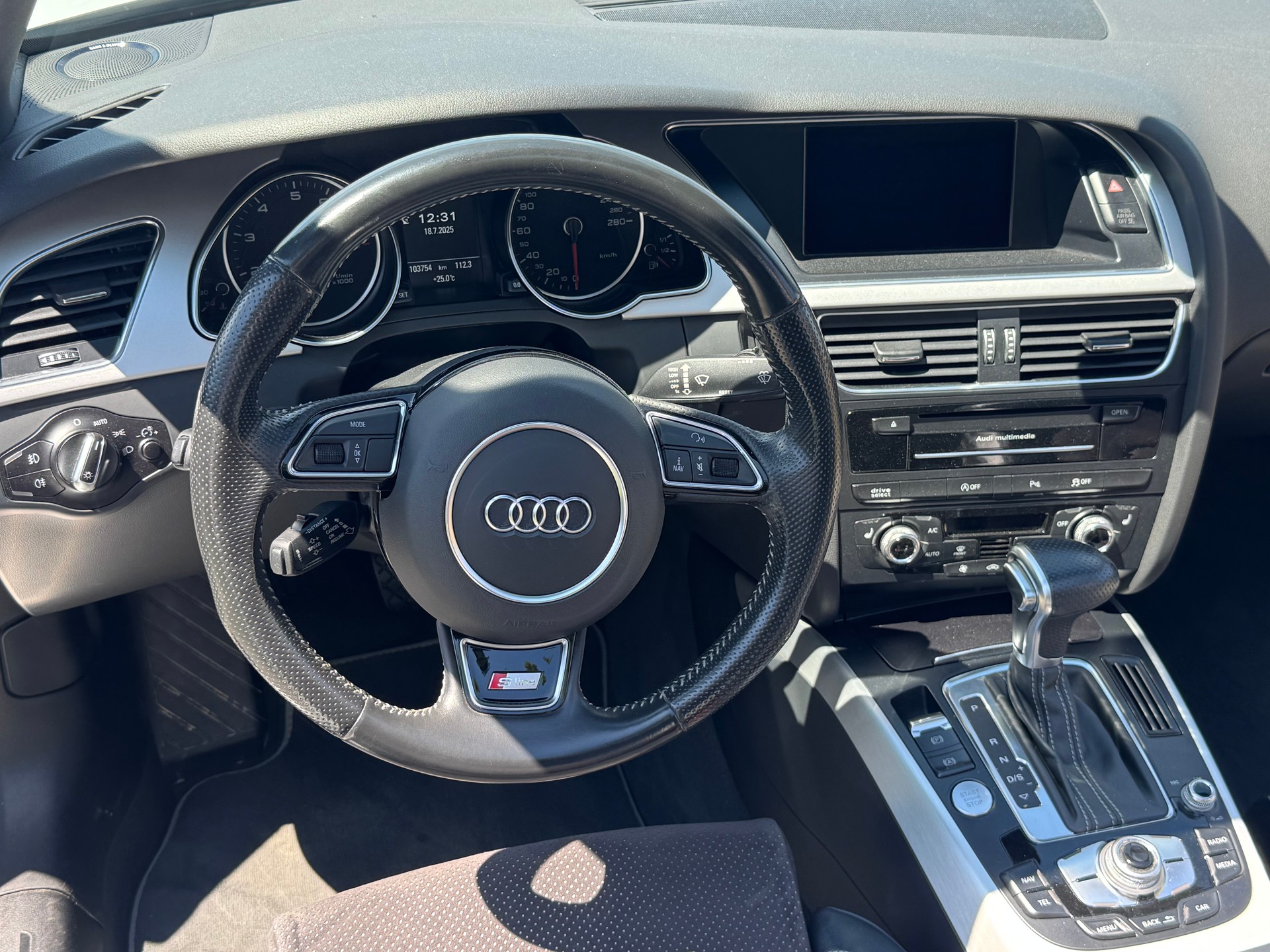 AUDI A5 2.0 TFSI 230 quattro S-Tronic-image-5