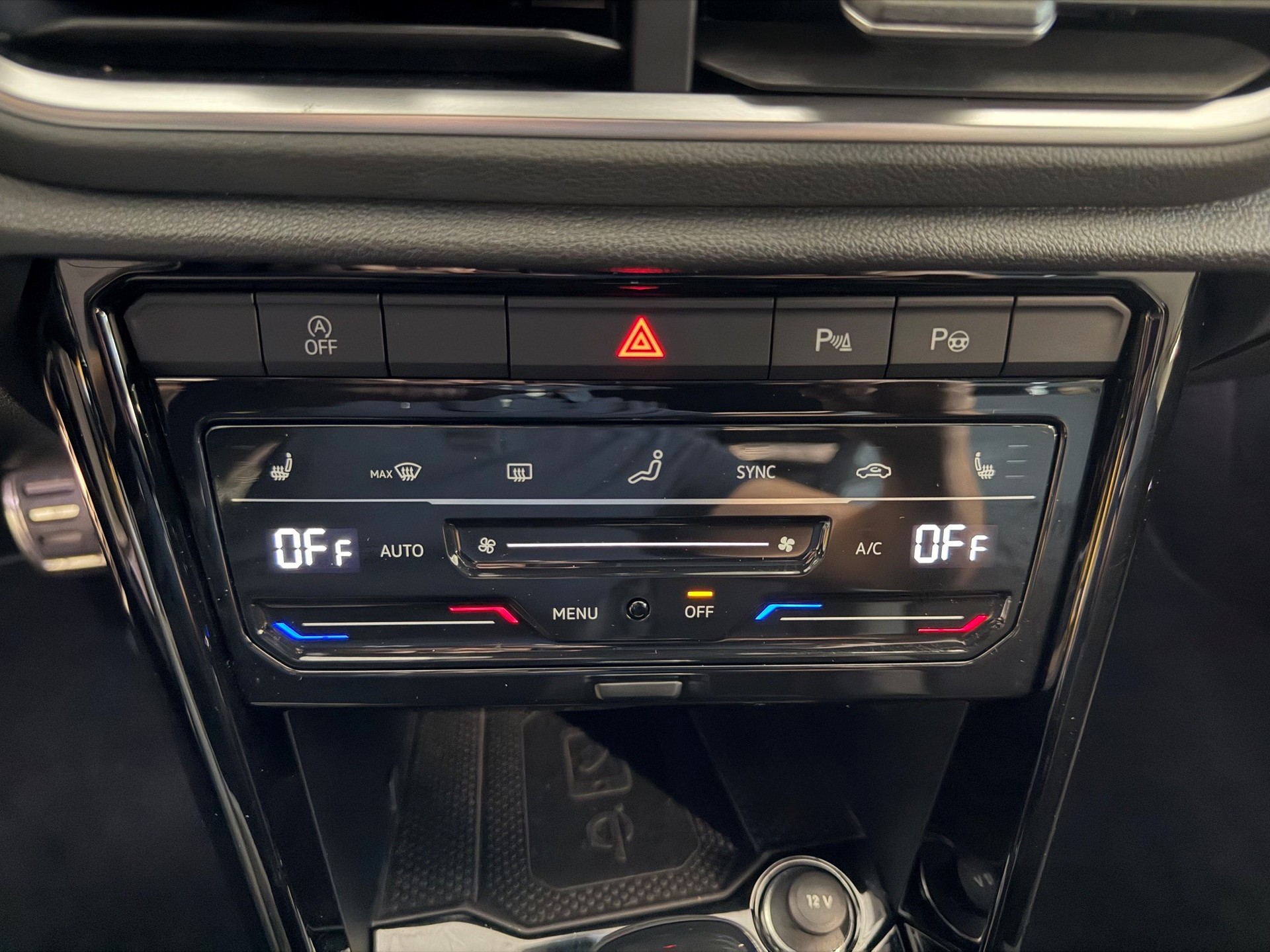 VW T-Roc 2.0 TSI R-Line DSG 4Motion-image-7