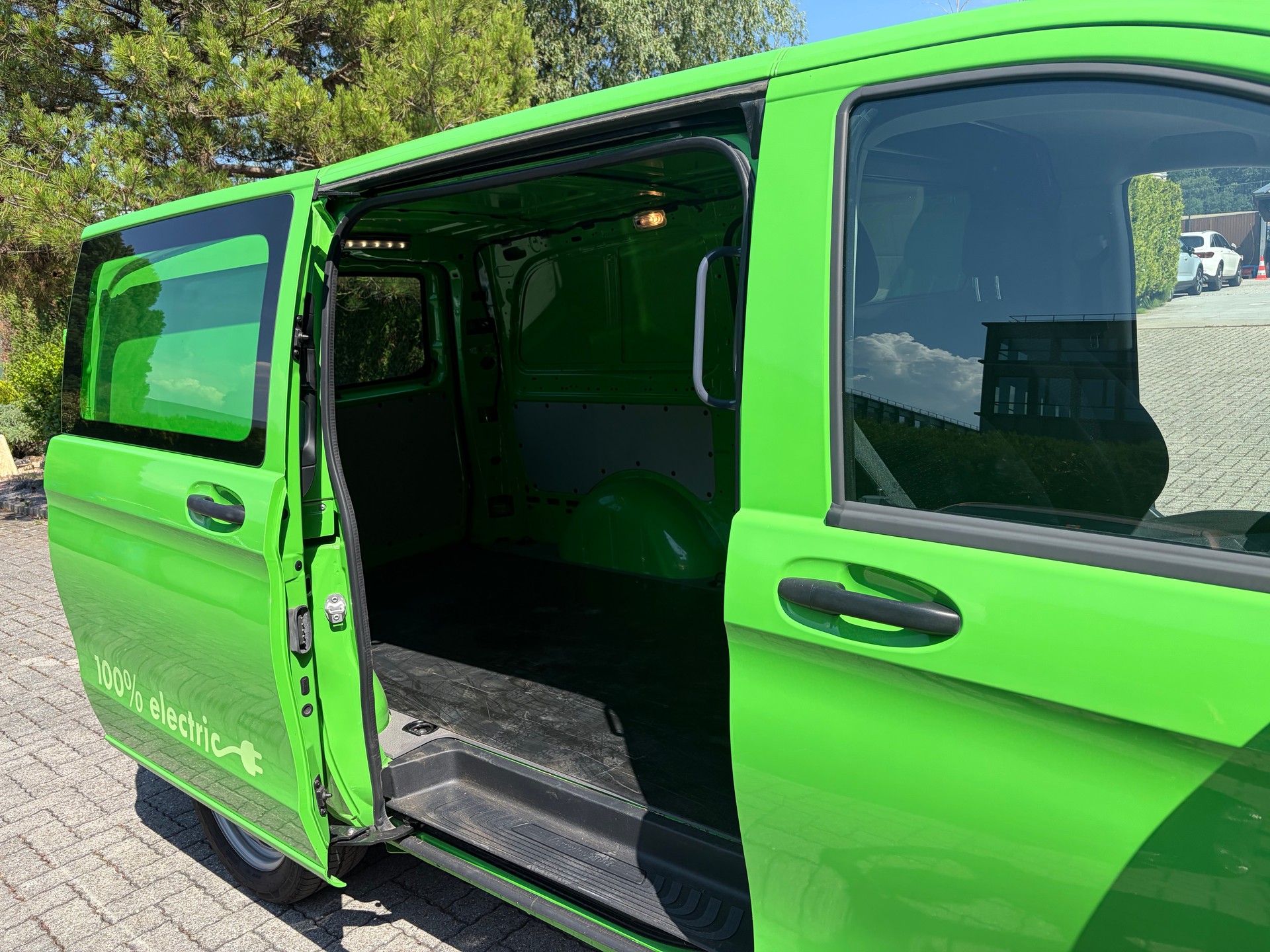 MERCEDES-BENZ eVito 112 Extralang - 60kWh- 314 kms-image-13