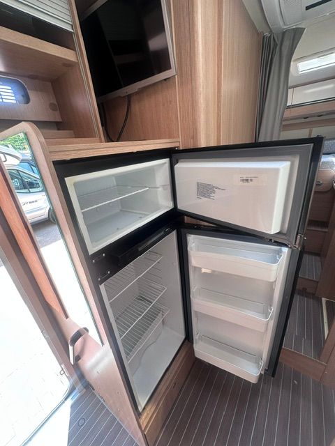 CARADO T447 Hubbett-image-5