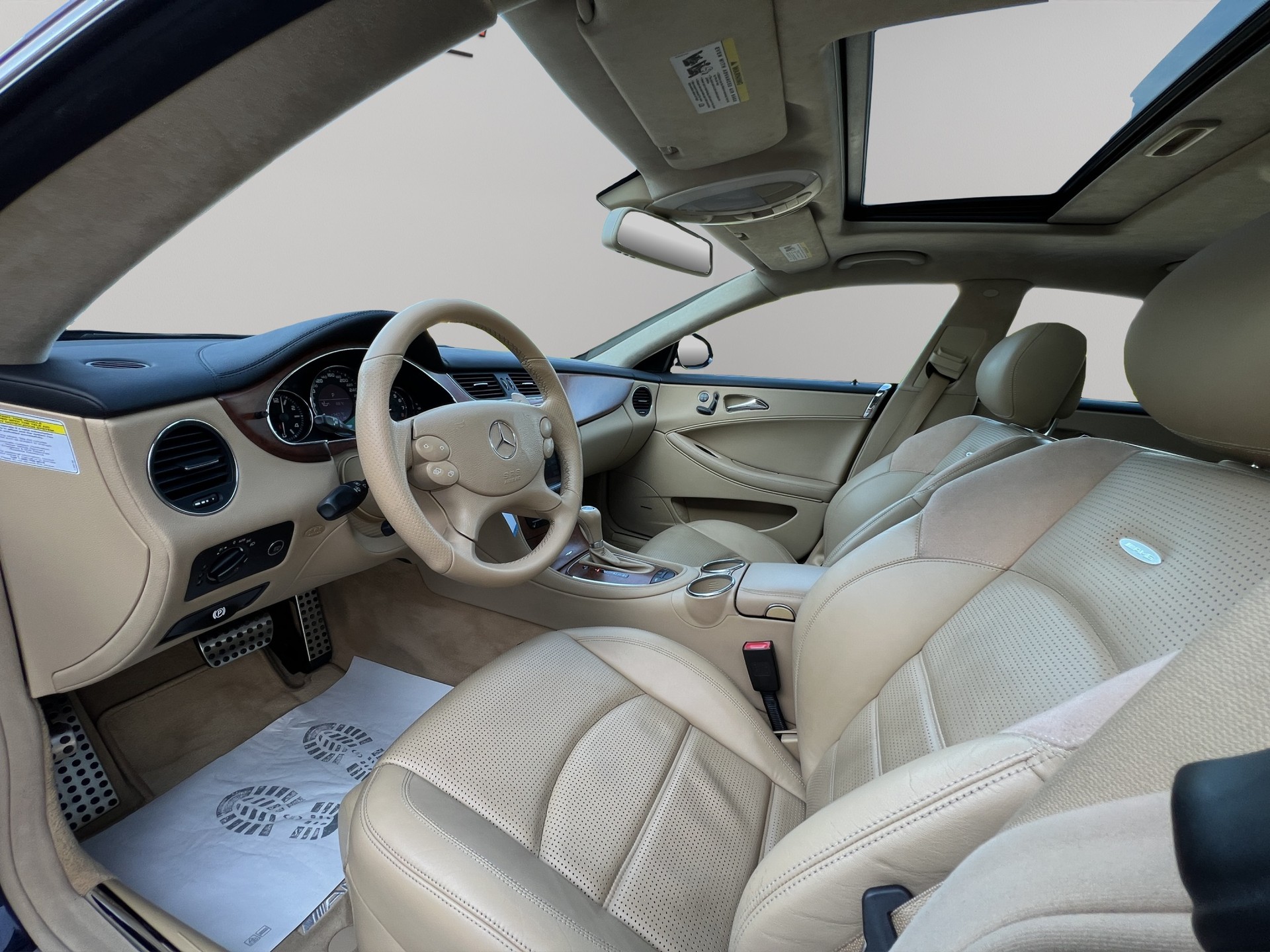 MERCEDES-BENZ CLS 63 AMG 7G-Tronic-image-9