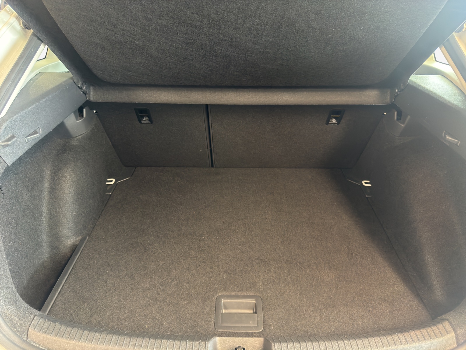 VW Taigo 1.0 TSI Life DSG-image-12